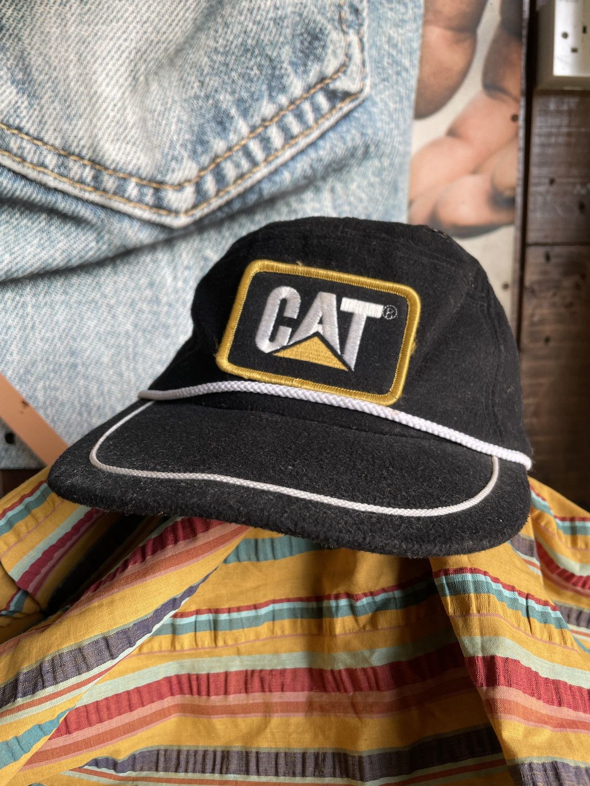Caterpillar × Vintage Vintage CAT Caterpillar USA Trucker Hat with Patch Machinery Size ONE SIZE - 1 Thumbnail