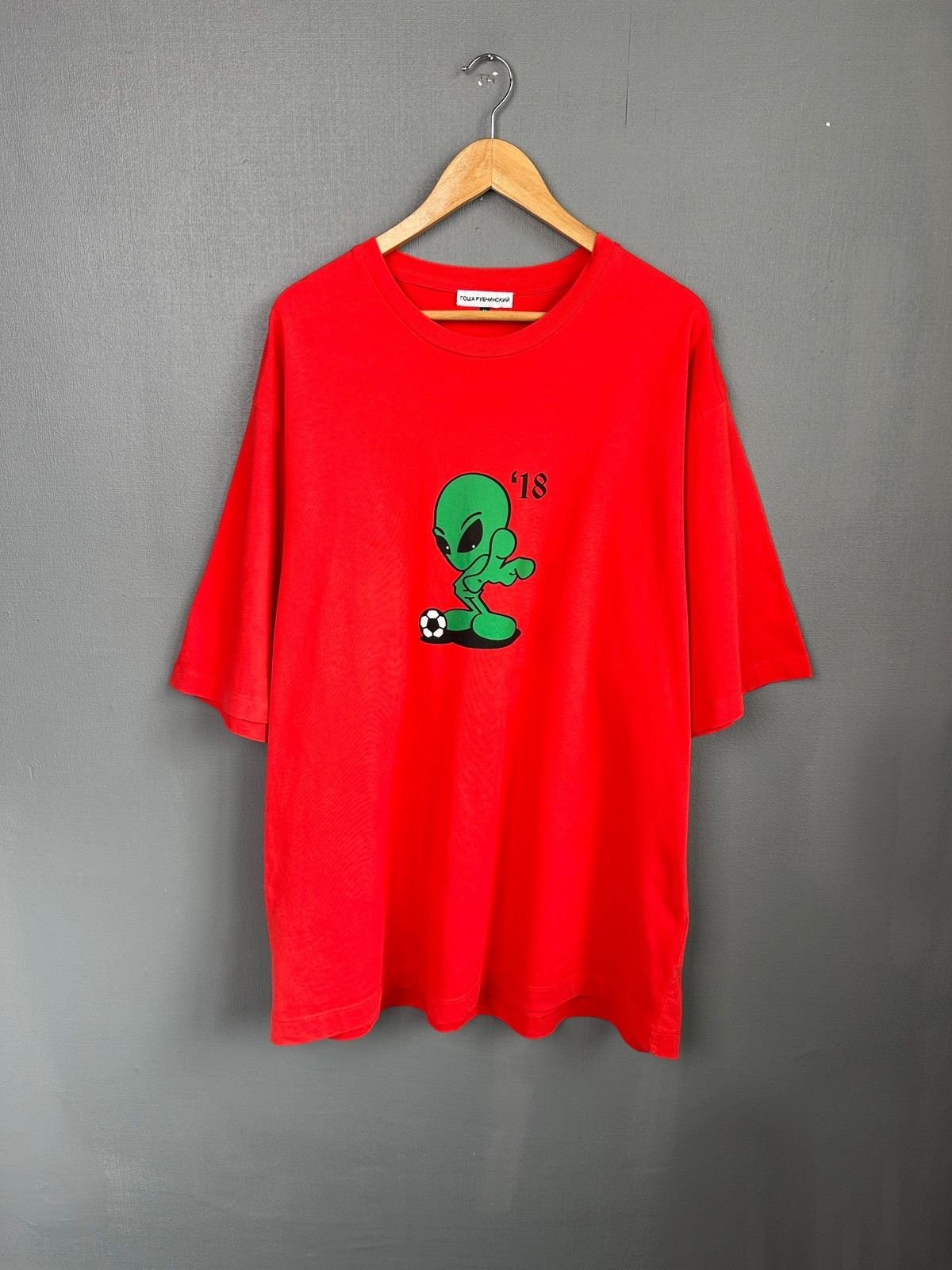 Gosha Rubchinskiy Oversized Alien Tee | Grailed