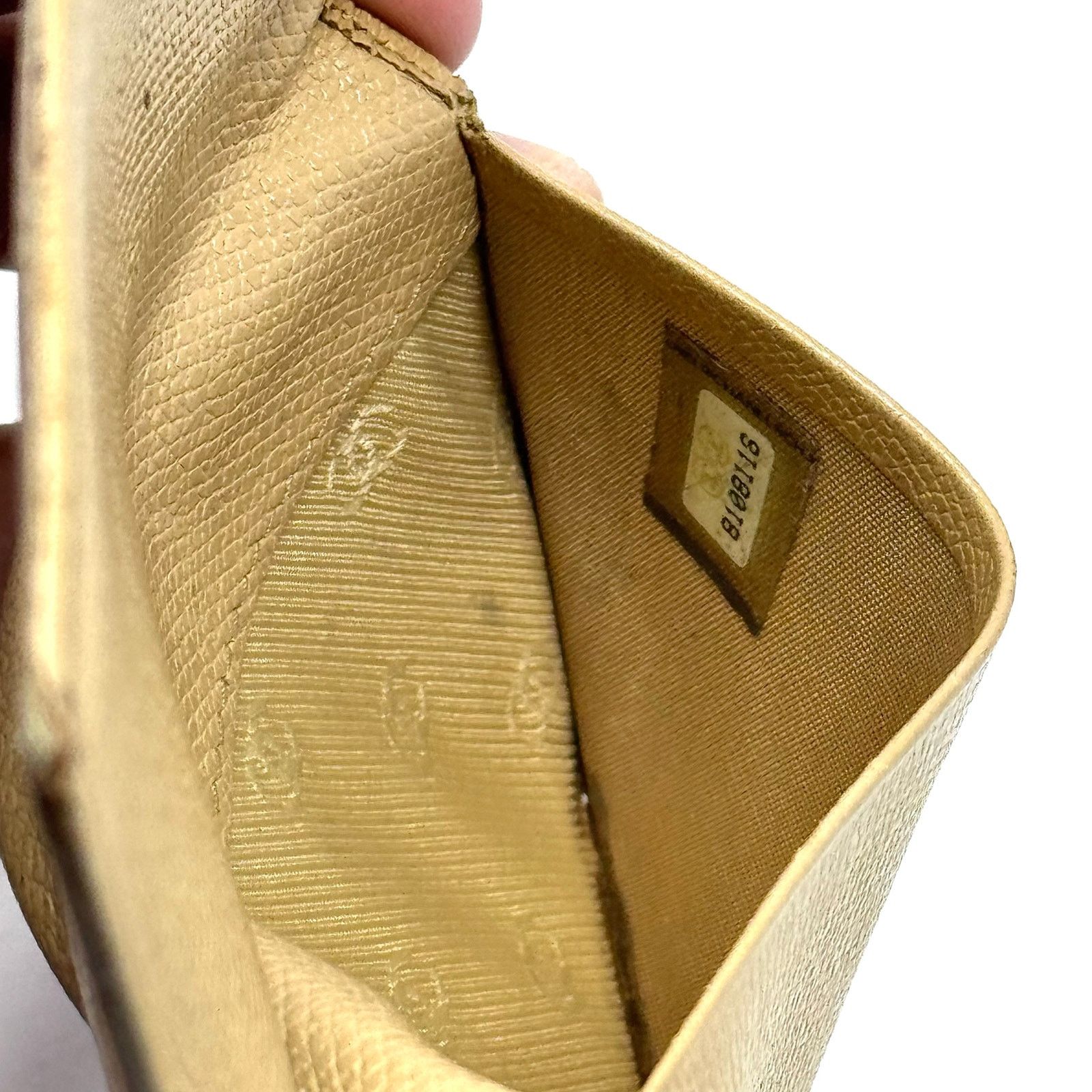 Chanel Chanel Beige Bifold Wallet Size ONE SIZE - 9 Thumbnail
