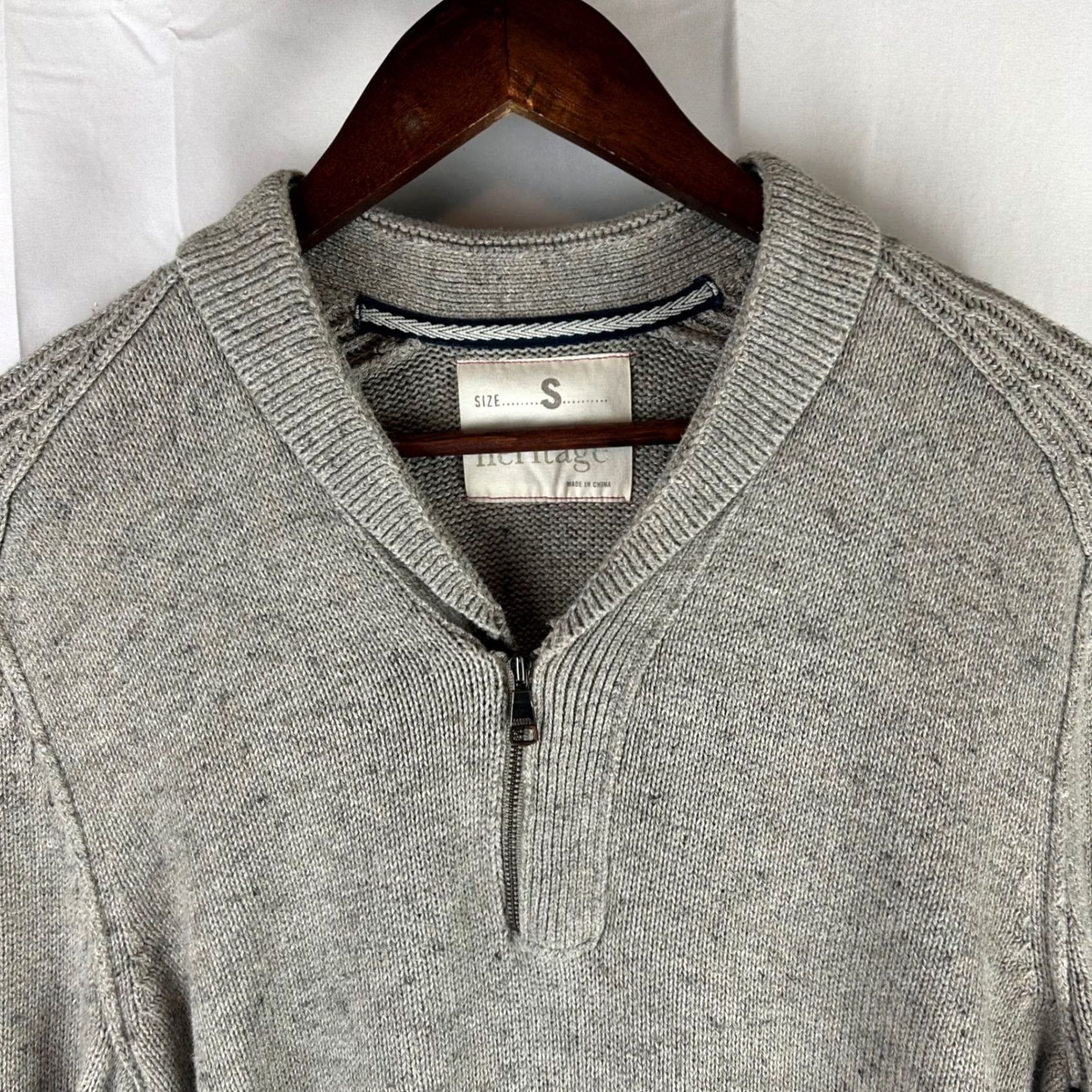 Banana Republic Banana Republic Heritage Mens Gray Speckled 1/4 Zip Sweater Size S 100 Cotton Size US S / EU 44-46 / 1 - 2 Thumbnail