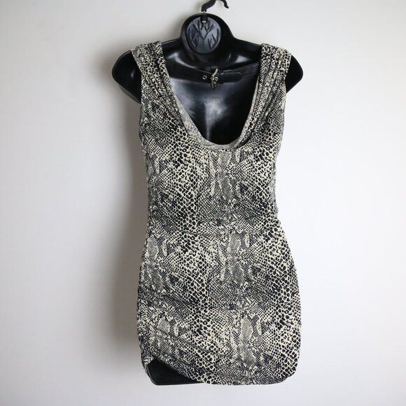 Michael Kors Michael Kors Crocodile Print Sleeveless Low Back Blouse Size XS / US 0-2 / IT 36-38 - 4 Thumbnail