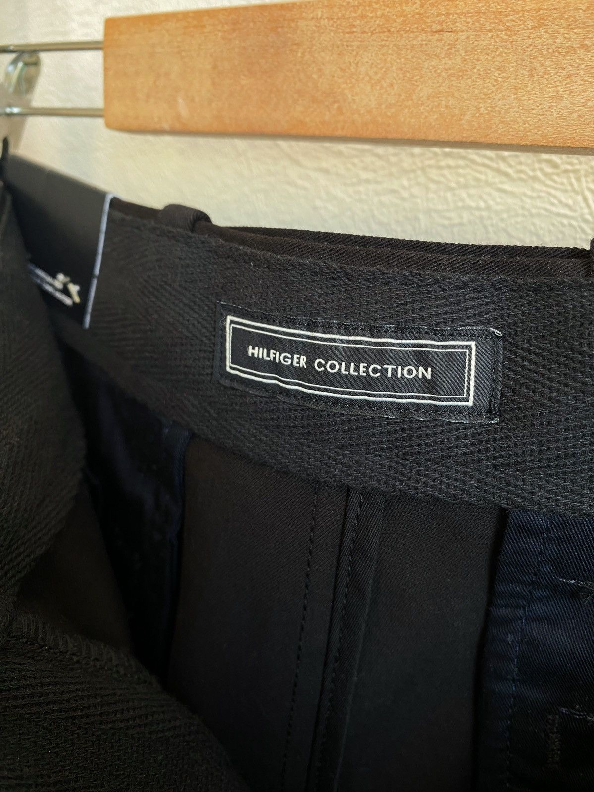 Tommy Hilfiger Hilfiger Collection Solid Pleated Shorts Size US 32 / EU 48 - 14 Thumbnail