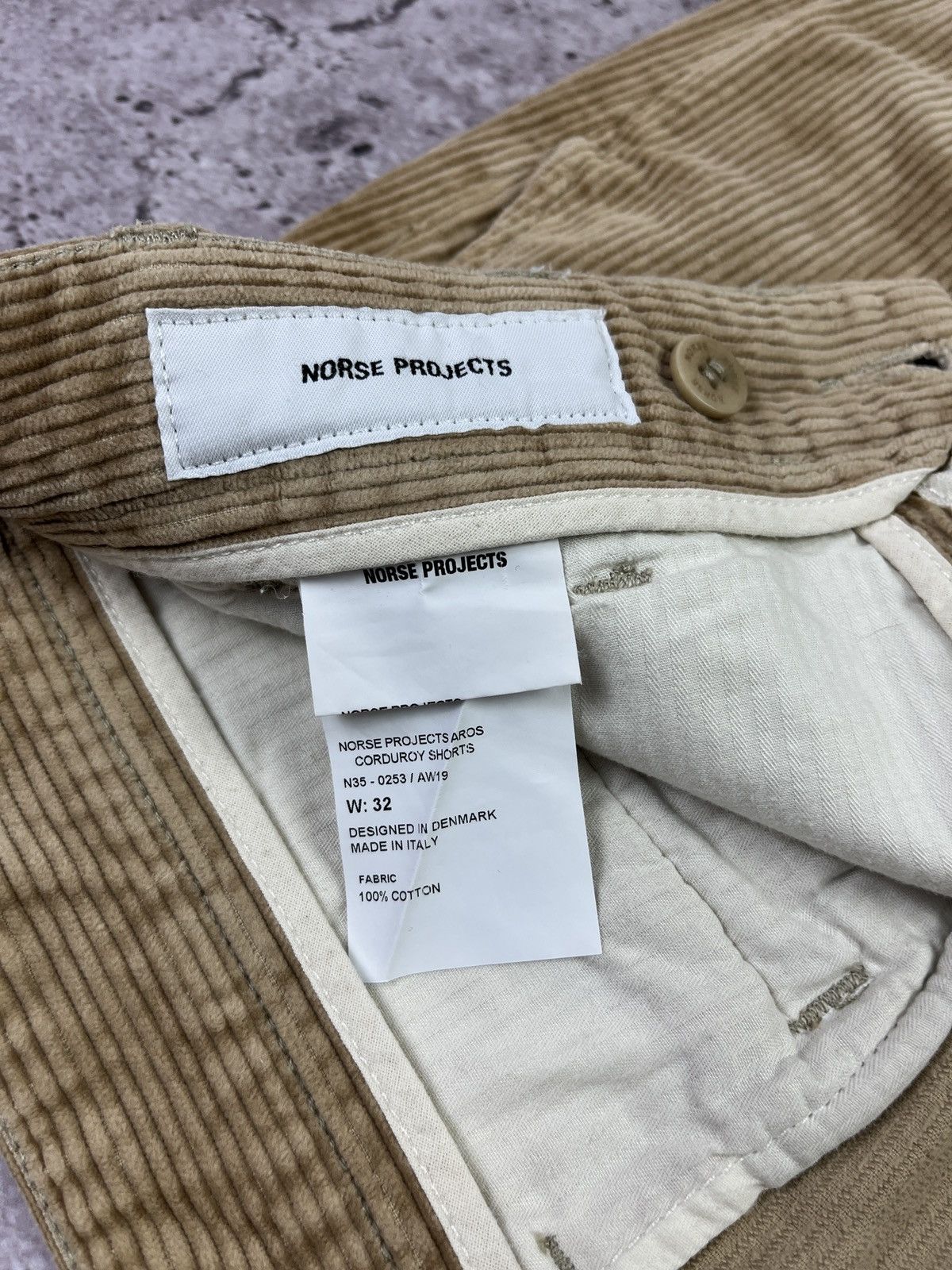 Norse Projects Aros Corduroy Shorts Beige Minimalist Chino Italy Size US 32 / EU 48 - 7 Thumbnail