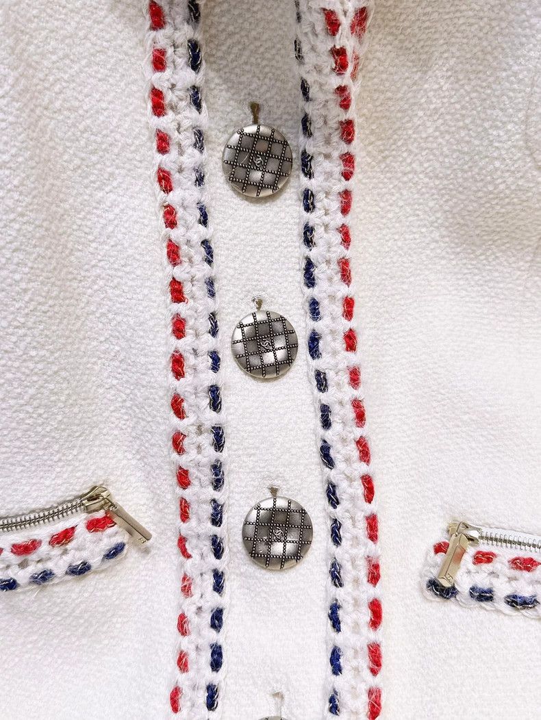 Chanel Chanel 18 Hamburger series beige braided long-sleeved jack Size S / US 4 / IT 40 - 3 Thumbnail