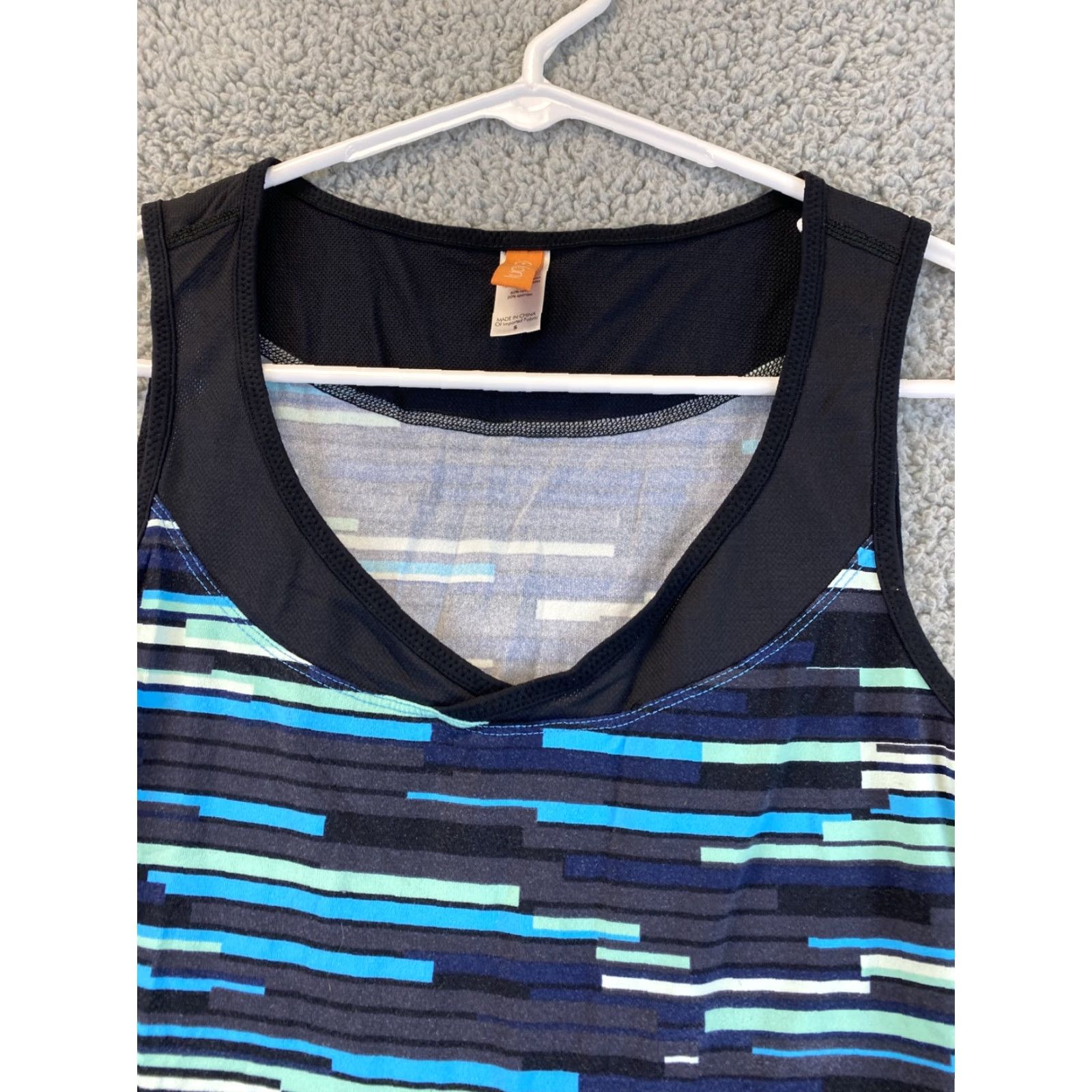 Vintage Lucy Women's Activewear Tank Top S Sleeveless Yoga Fitness Green Blue Nylon Spandex Size S / US 4 / IT 40 - 2 Thumbnail
