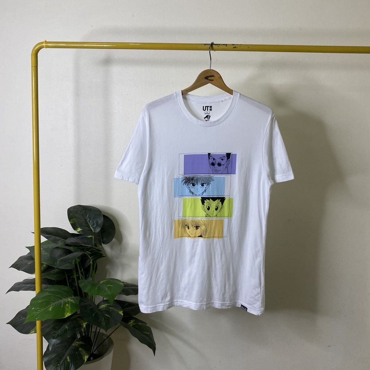 Uniqlo Anime Hunter x Hunter Manga Series Collaboration T Shirt Size US L / EU 52-54 / 3 - 1 Thumbnail