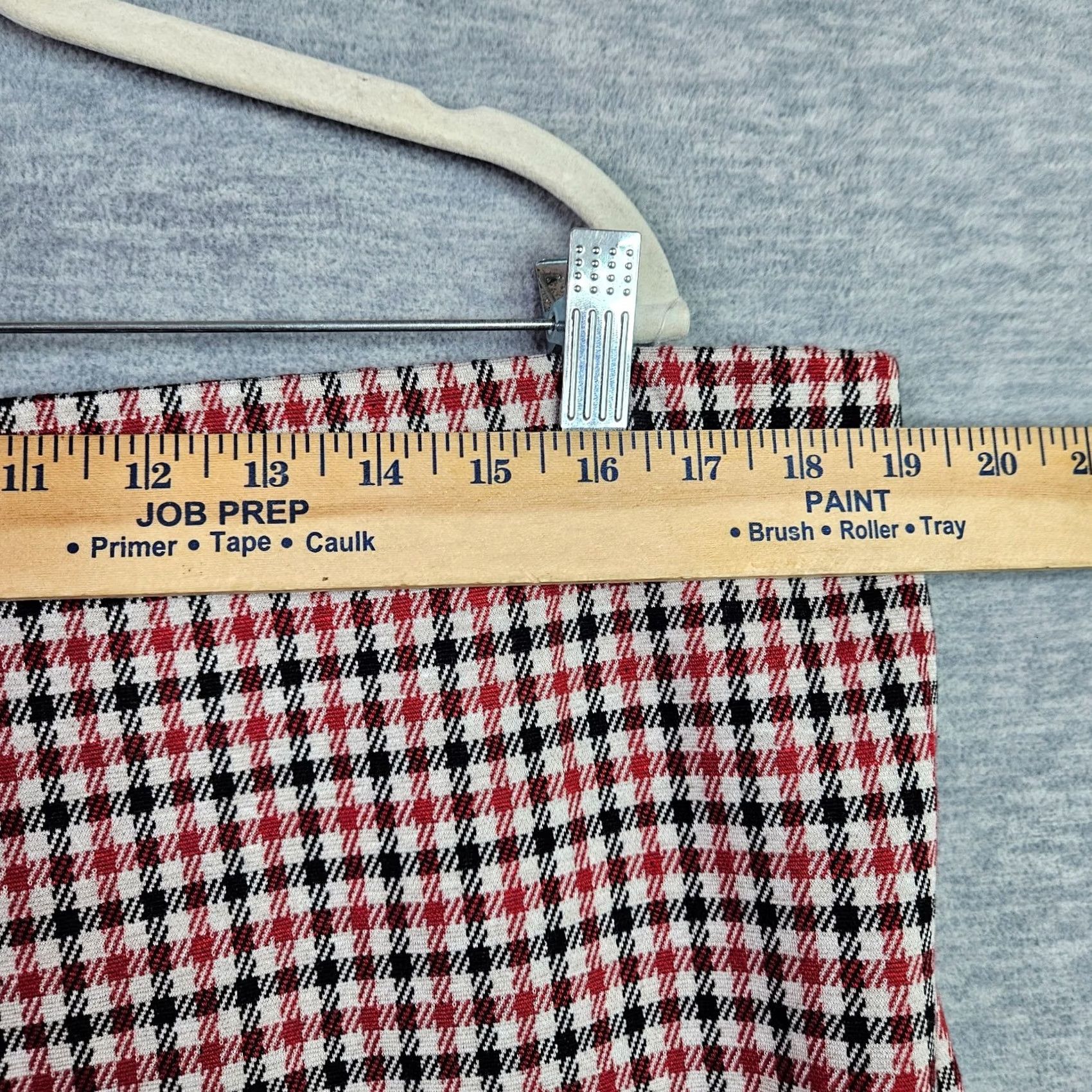 J. Jill J.jill Skirt Pante Women's Pull on Elastic waist Red White Plaid Mini Size M Multicolor Border A-Line Short Short Term? Size 32" / US 10 / IT 46 - 5 Thumbnail