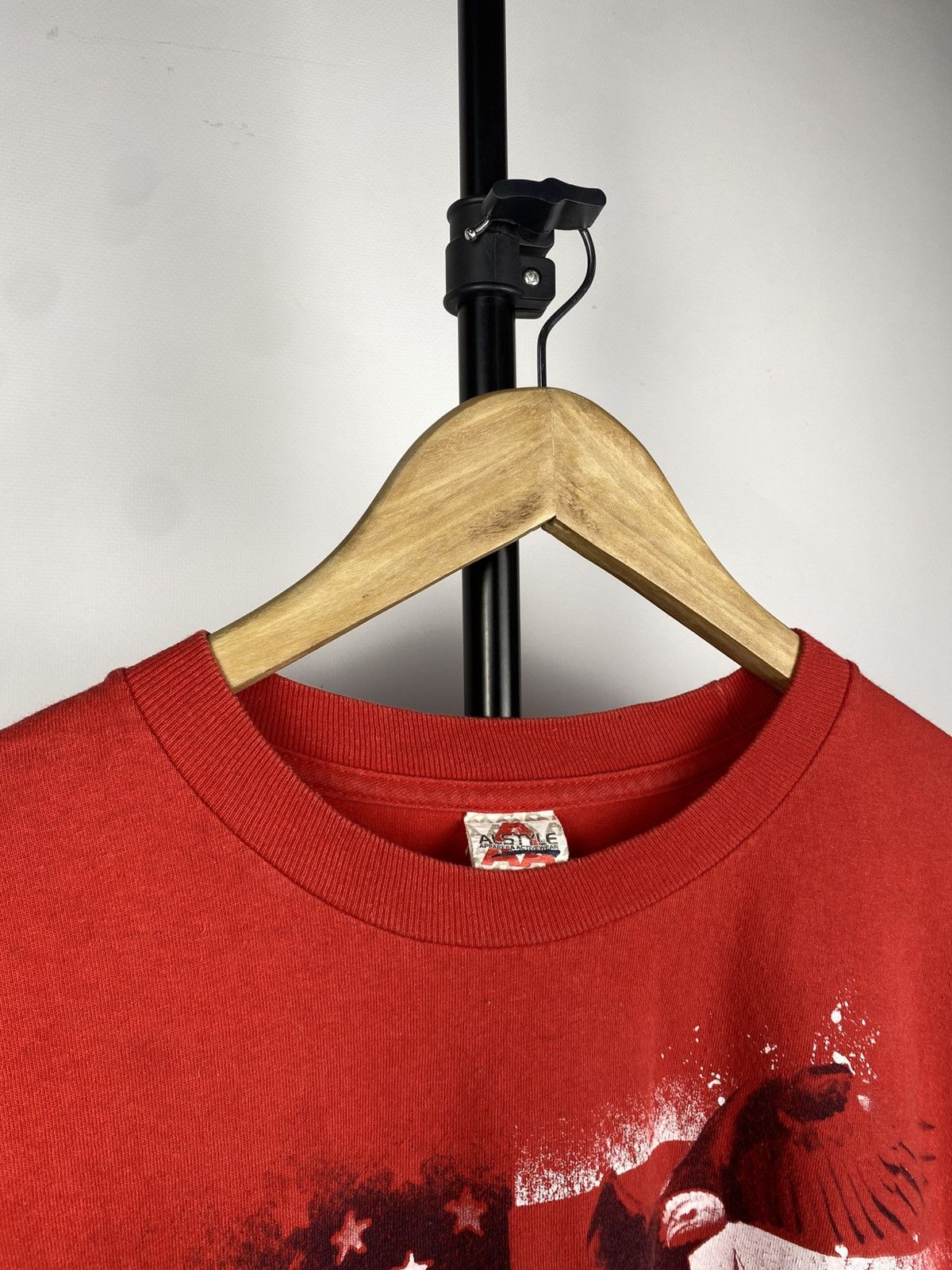 Vintage Vintage 90s Big Logo USA Native Eagle Y2K Animal Tee Shirt Size US L / EU 52-54 / 3 - 3 Thumbnail