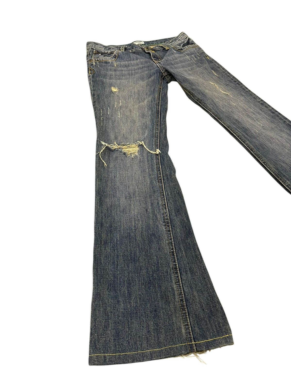 Japanese Brand Flare Jeans Honeysuckle Rose Faded Distress Boot Cut 7🟦 Size US 29 - 1 Thumbnail