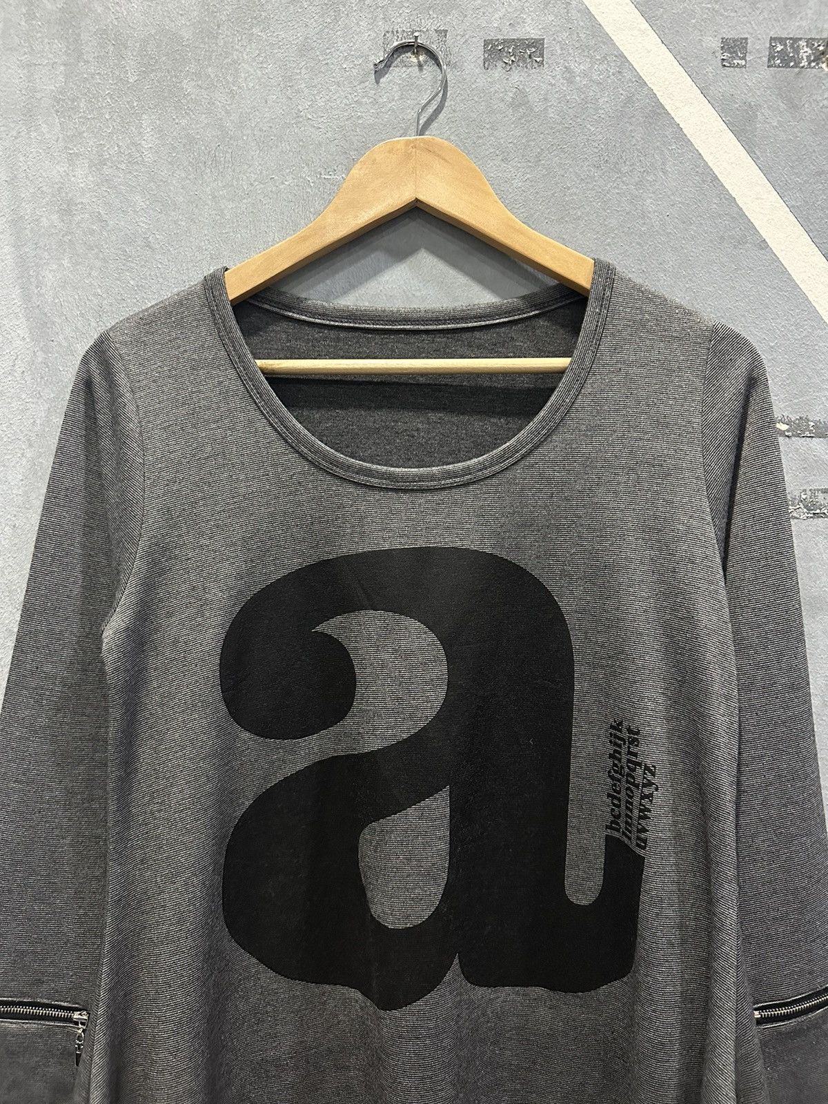 If Six Was Nine Y2K Gothic Alphabet Coral Rare T-shirt Size M / US 6-8 / IT 42-44 - 2 Thumbnail