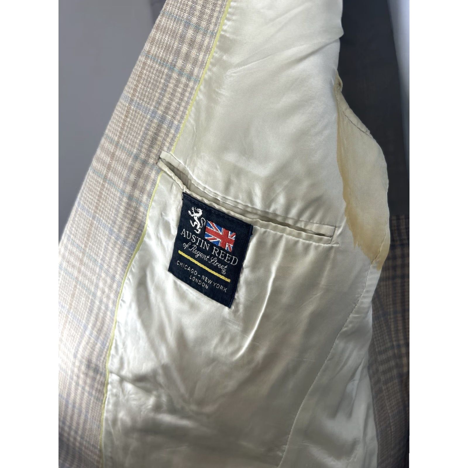 Austin Reed VTG Austin Reed Blazer Plaid Notch Lapel 2 Button Single-Vented 3-Button Sleeve Size 42 Mens Size 42R - 3 Thumbnail