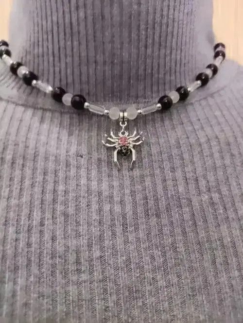 Jewelry x Vintage Spider Vintage Necklace Chain Pendent in Silver, Men's