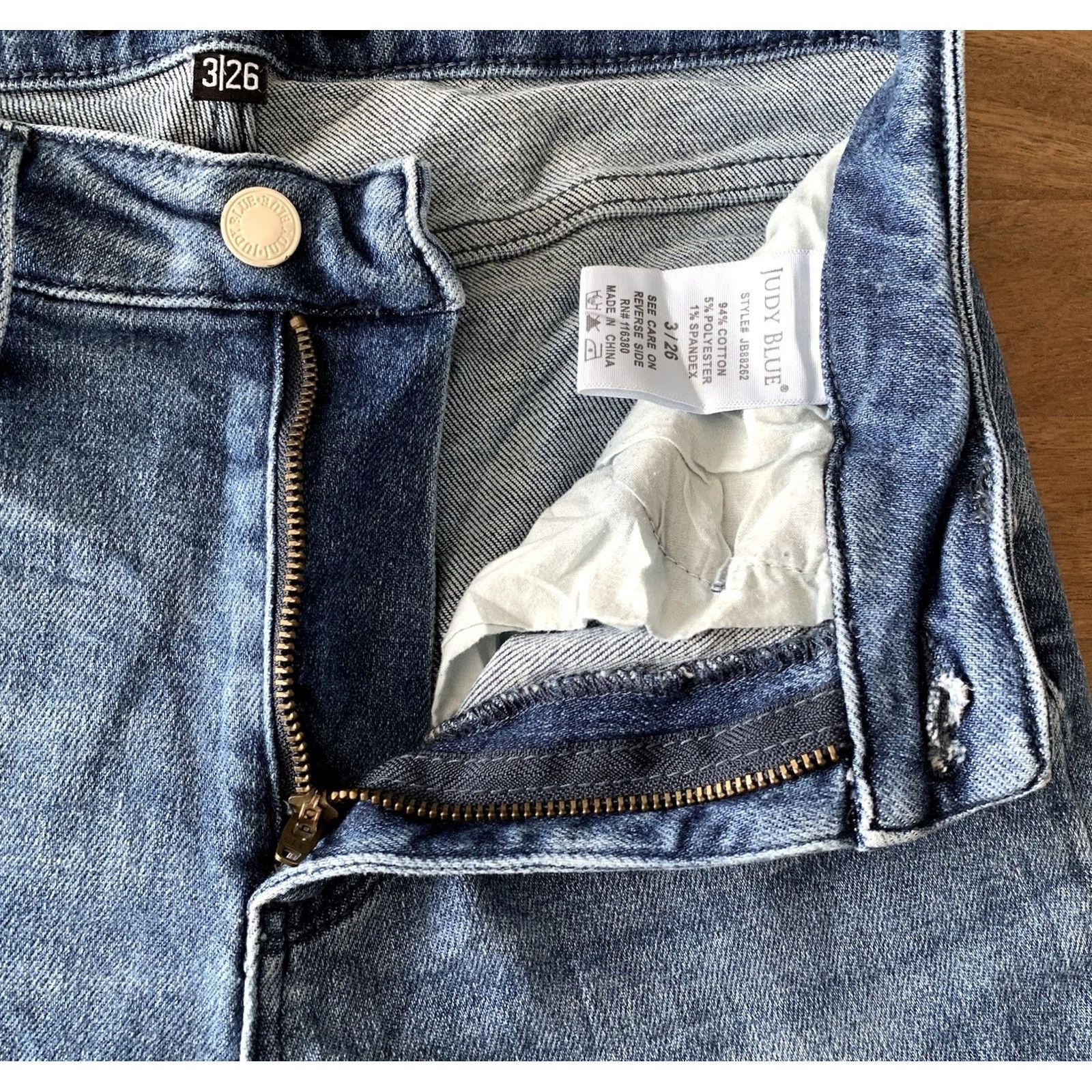 Vintage Judy Blue Relaxed Fit Jeans Women's 26x26.5 Blue Mid Rise Tapered Skinny Stretch Denim 5-Pocket Zipper Button Logo 90s City College Preppy Size 26" / US 2 / IT 38 - 4 Thumbnail