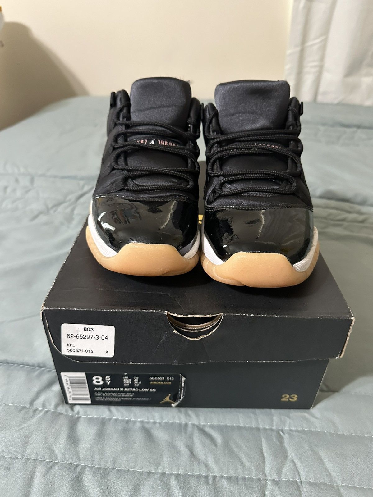 Jordan Brand Jordan 11 Low GS “Bleached Coral” Size US 8.5 / EU 41-42 - 3 Thumbnail
