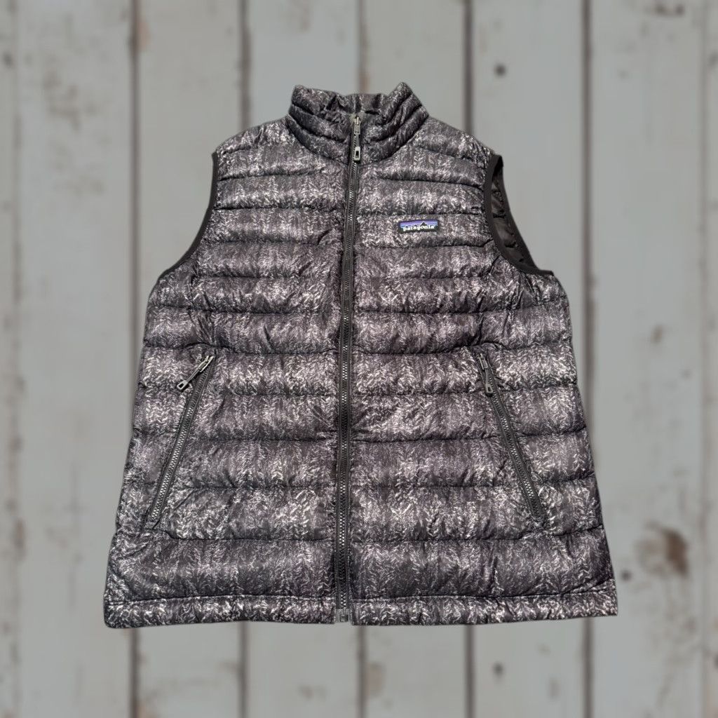 Patagonia PATAGONIA Down Sweater Vest MEN'S Small FORESTLAND BLACK Print FA19 Rare Puffer Size US S / EU 44-46 / 1 - 1 Thumbnail