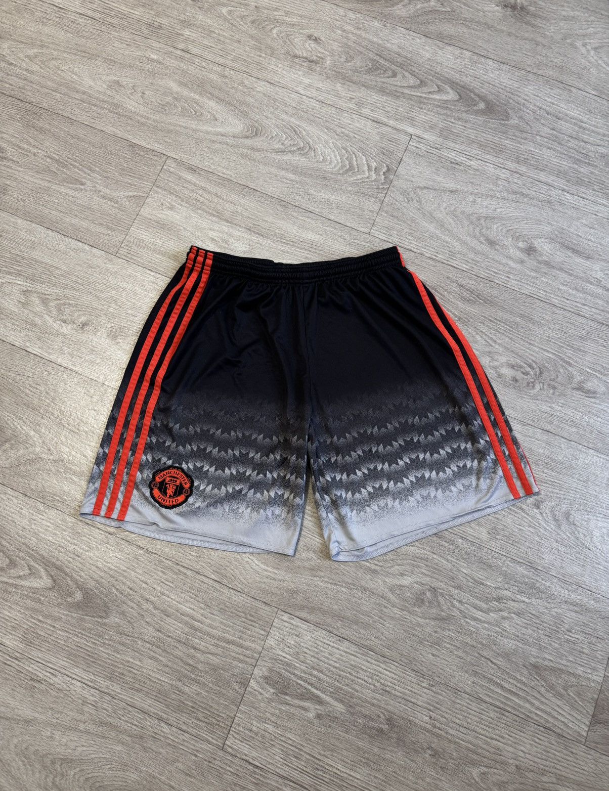 Adidas 🔷Adidas Manchester United 2015/16 Soccer Shorts🔷 Size US 36 / EU 52 - 1 Thumbnail