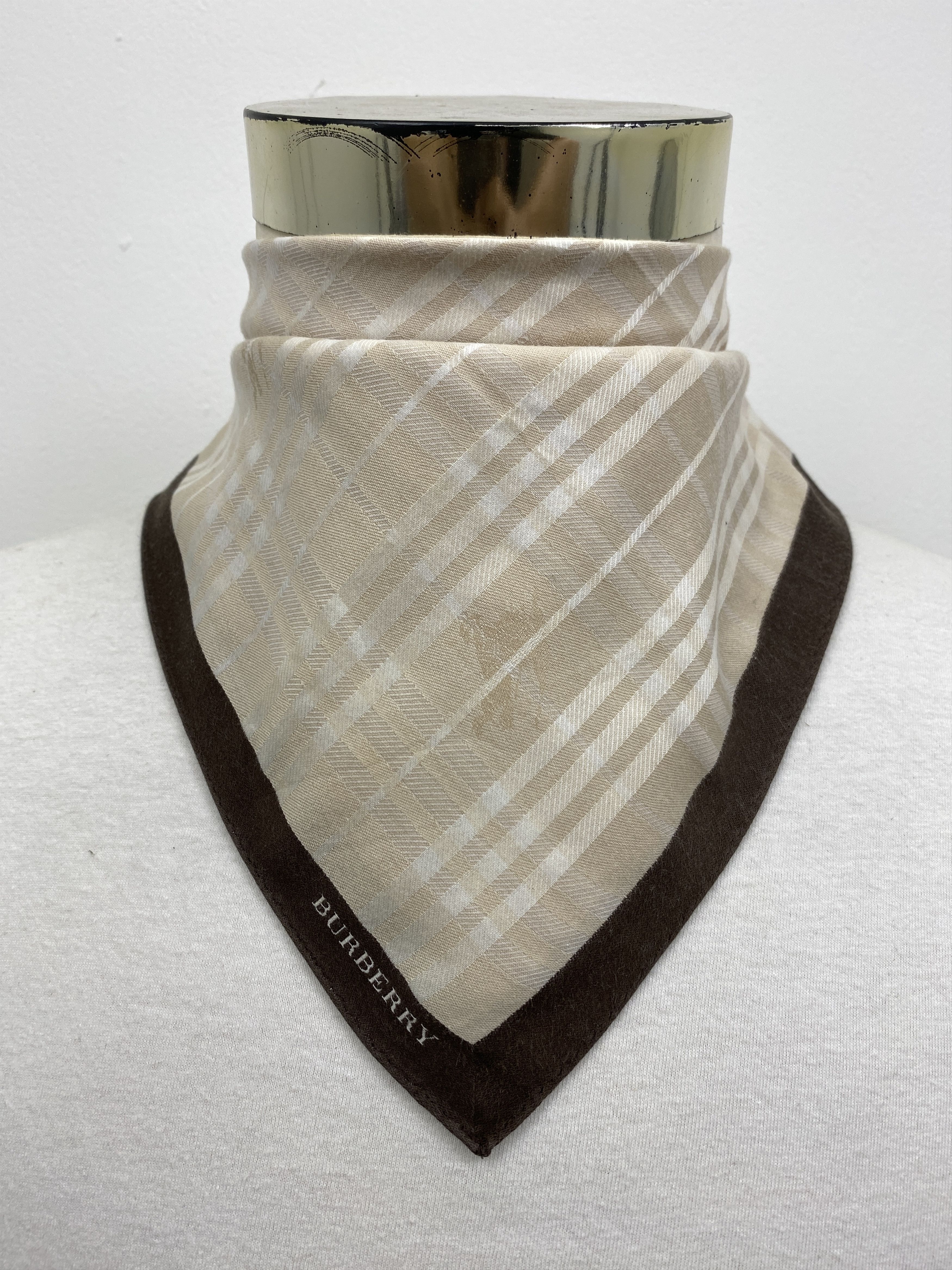 Burberry Burberrys Handkerchief / Bandana / Neckerchief Size ONE SIZE - 2 Thumbnail