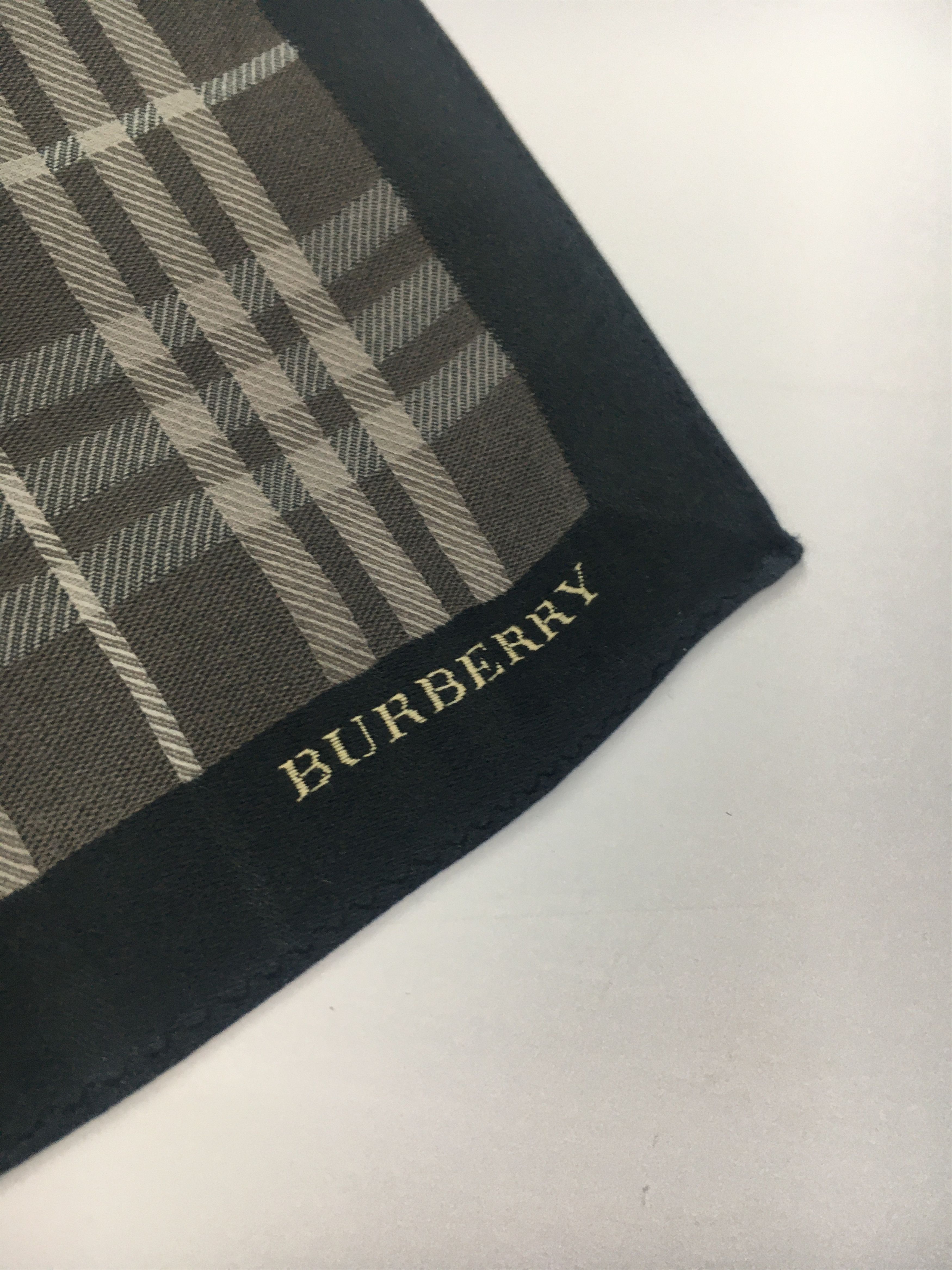 Burberry Burberry Novacheck Handkerchief Bandana Neckerchief HKC0073 Size ONE SIZE - 4 Thumbnail