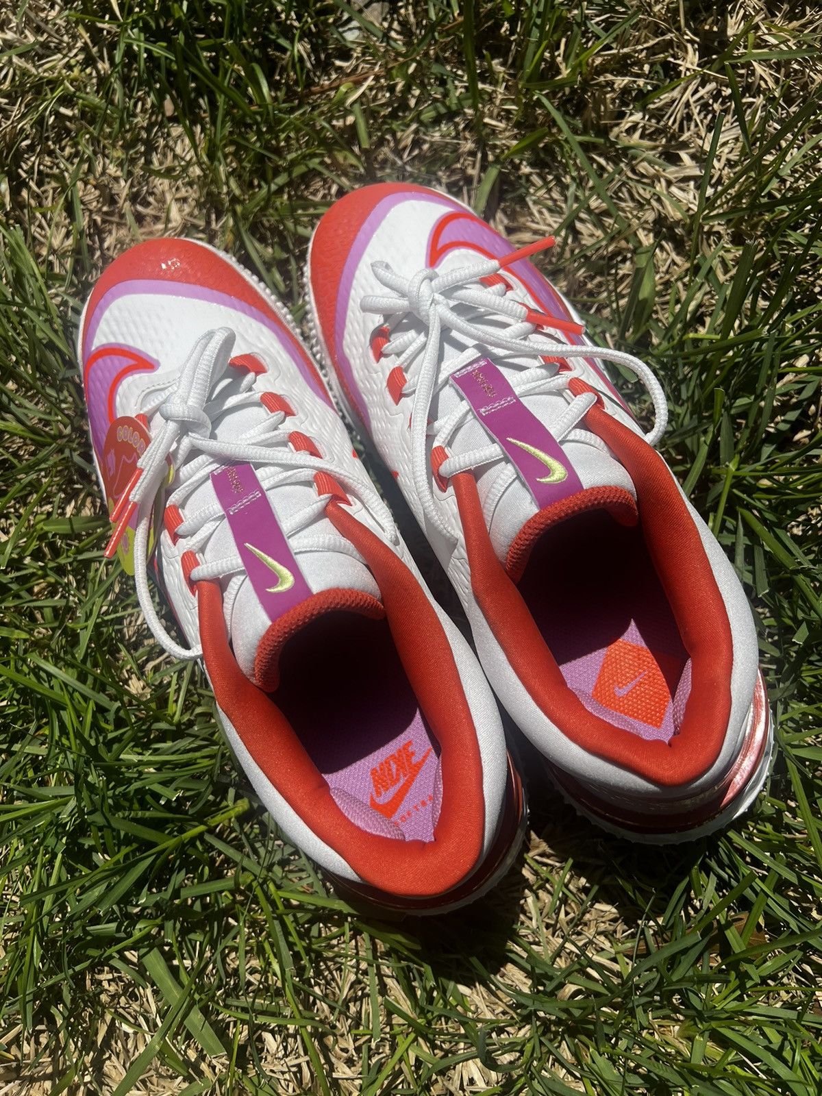 Nike NEW Nike size 10.5 Womens Alpha Huarache Elite 4 Turf Cleats Size US 10.5 / IT 40.5 - 9 Thumbnail