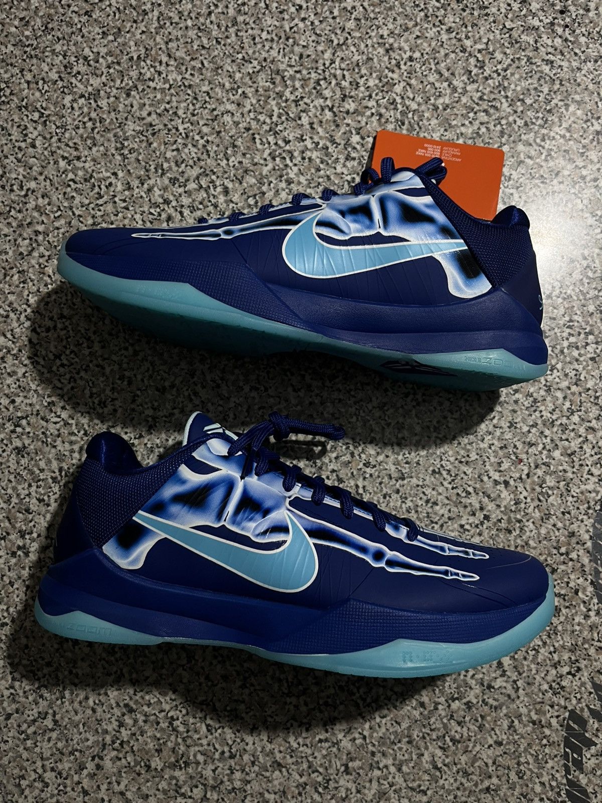 Nike Kobe V protro X-Ray Size US 10 / EU 43 - 1 Thumbnail