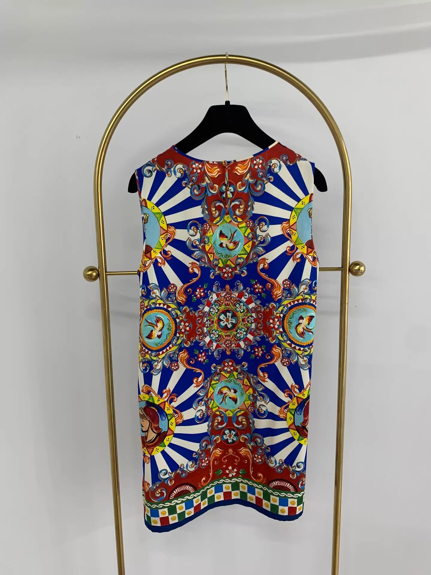 Dolce & Gabbana DG Colorful Soldier Print Sleeveless Dress Size 42 New Size M / US 6-8 / IT 42-44 - 3 Thumbnail