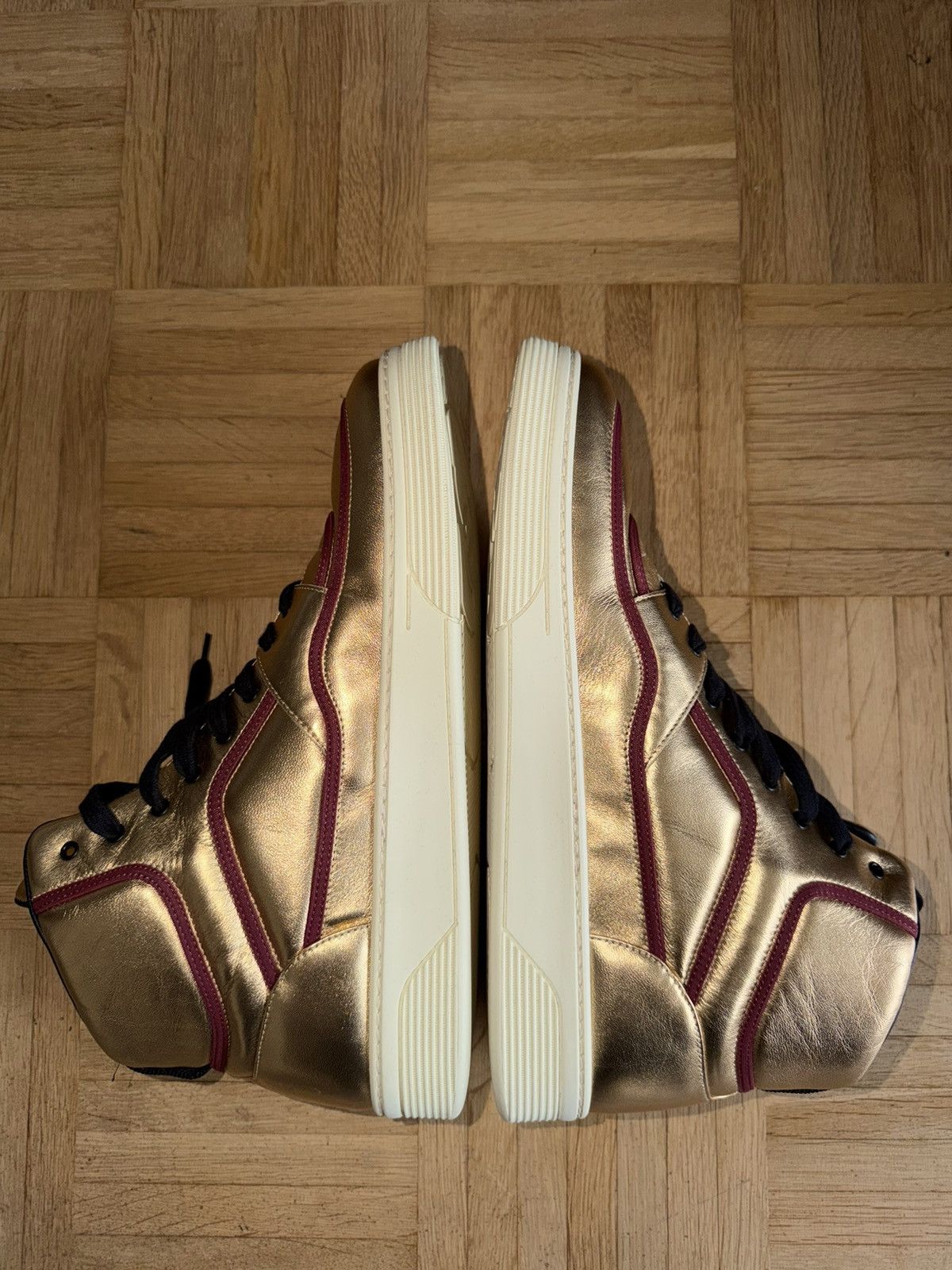 Chanel Chanel High Top Sneaker gold Size US 12 / EU 45 - 2 Thumbnail