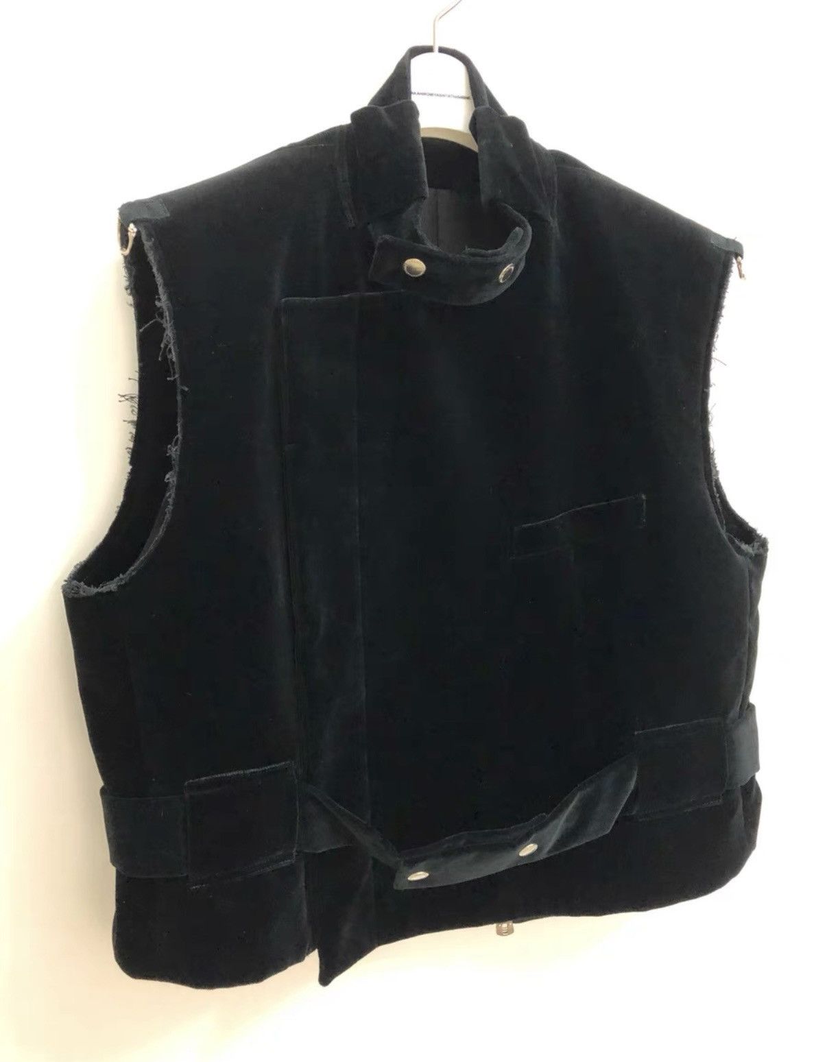 Takahiromiyashita The Soloist. TAKAHIROMIYASHITA THE SOLOIST takahiro miyashita vest Size US S / EU 44-46 / 1 - 3 Thumbnail