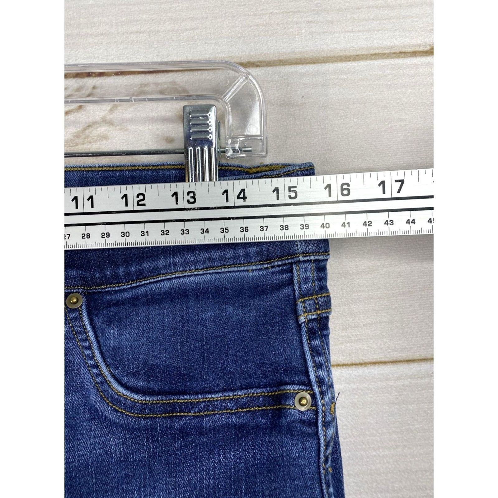 Spanx SPANX Jeans Skinny Denim Pull On L Dark Blue Womens Size L Stretch 31in Inseam 26.5in Belt Loops Faux Fly Size 36" / US 14 / IT 50 - 4 Thumbnail