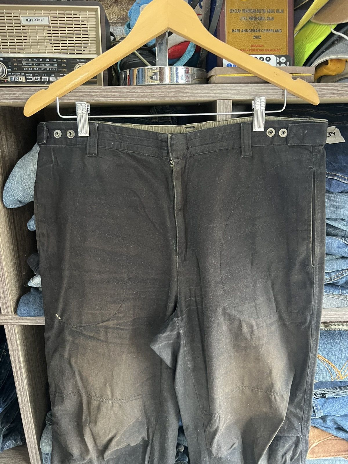 Airwalk 🔥Rare Sun Faded Airwalk Oblique Pocket Pant Size US 35 - 4 Thumbnail