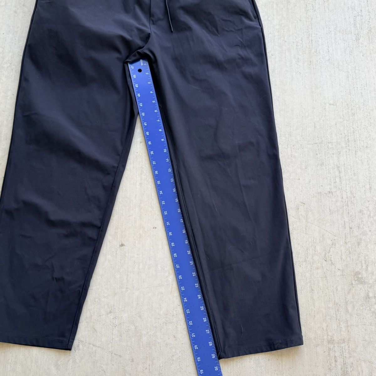 Lululemon Lululemon ABC Warpstreme Relaxed Fit Tapered Pull On Pants Size US 38 / EU 54 - 6 Thumbnail