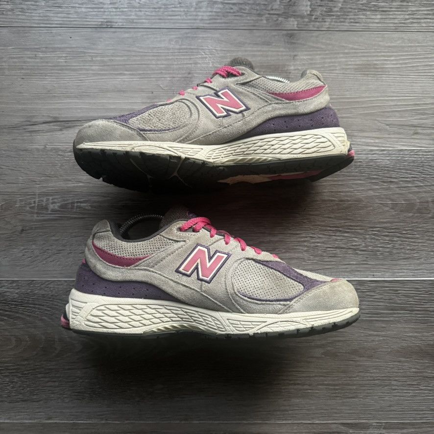New Balance NEW BALANCE • 2002R "J. Crew Rain Cloud" (8M) Size US 8 / EU 41 - 3 Thumbnail