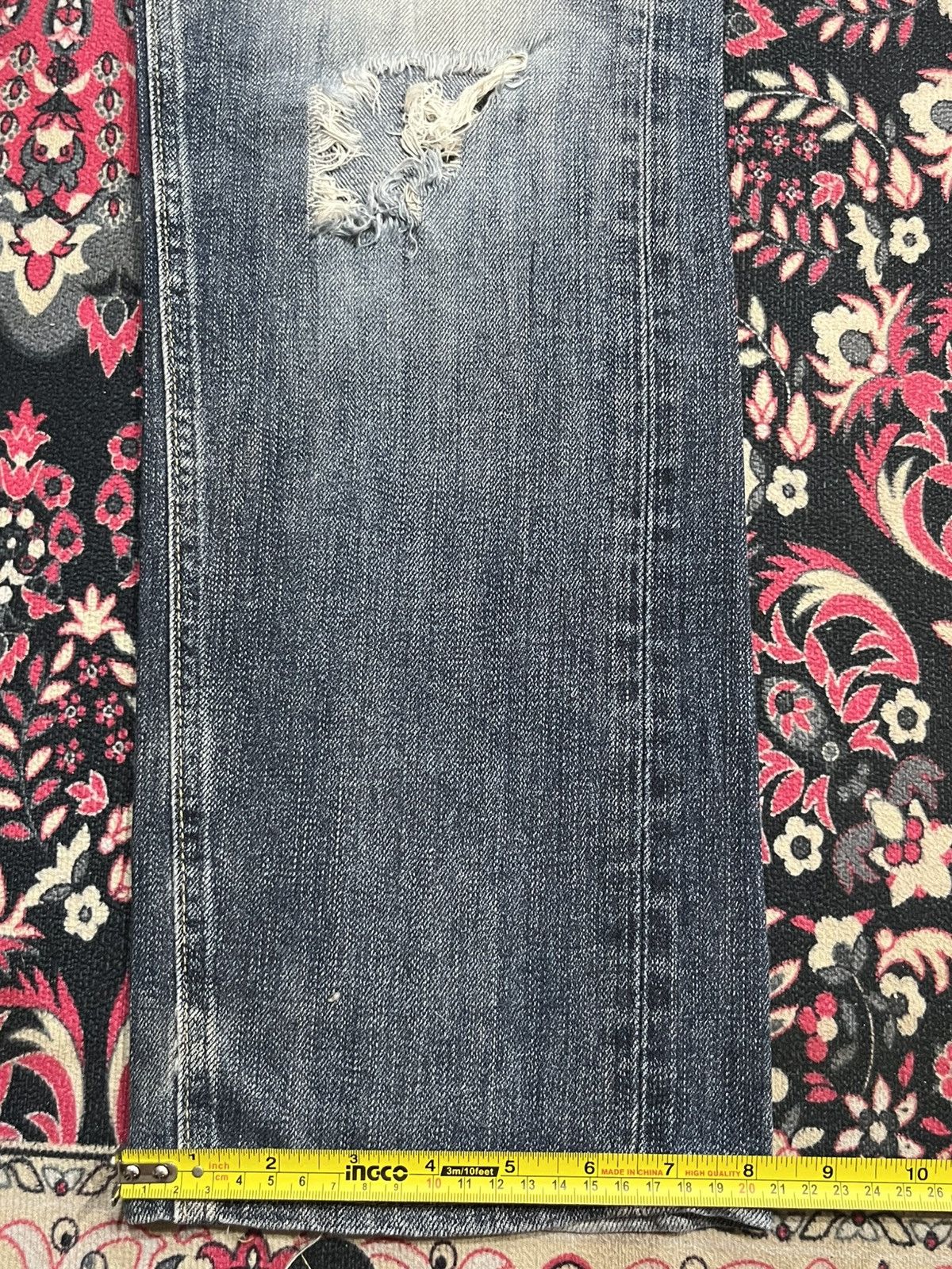 Edwin Edwin 503 Blue Trip Blue Washed Distressed Straight Jeans Size US 30 / EU 46 - 16 Thumbnail