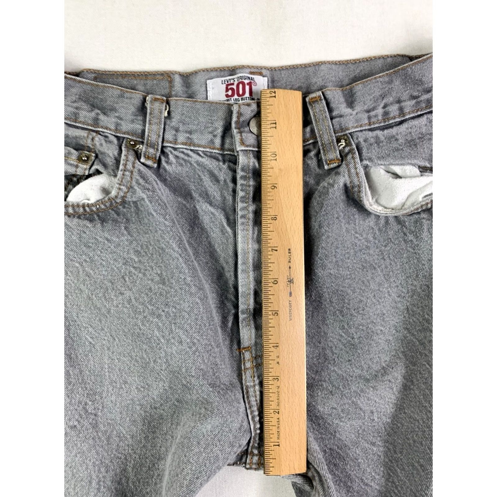 Levi's VINTAGE Levi’s 501 Jeans Mens 34x32 Gray Button Fly Made in USA 2008 Fits 31x31 Denim Straight Baggy Casual Regular Mens Size US 31 - 7 Thumbnail