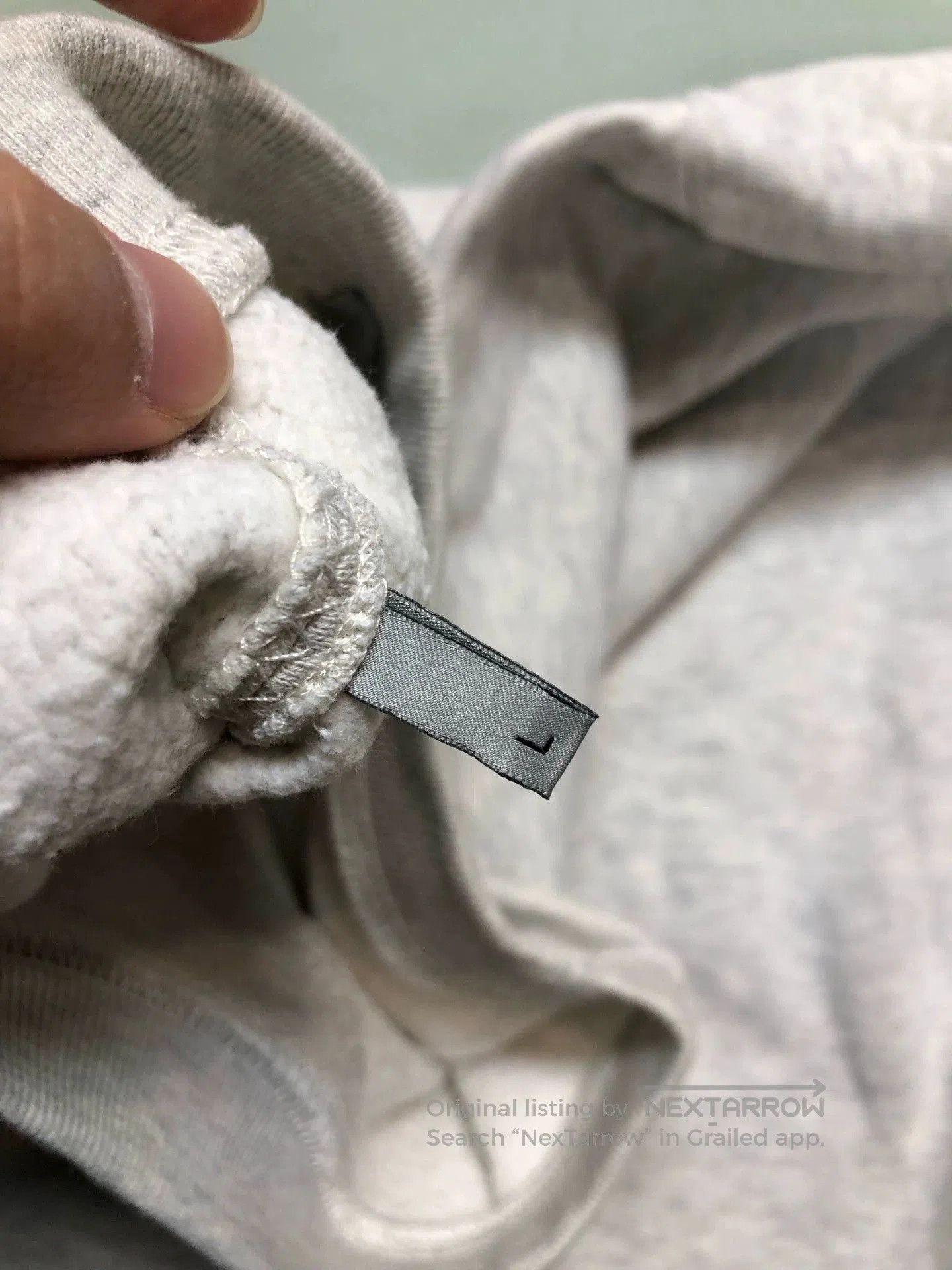 Dior gray dior logo sweatshirt size large. Size US L / EU 52-54 / 3 - 4 Thumbnail