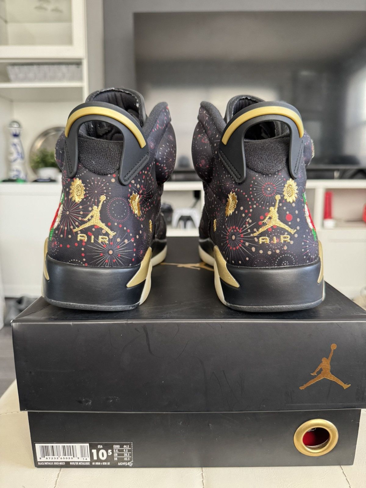 Nike Jordan 6 retro “Chinese New Year” Size US 10.5 / EU 43-44 - 4 Thumbnail