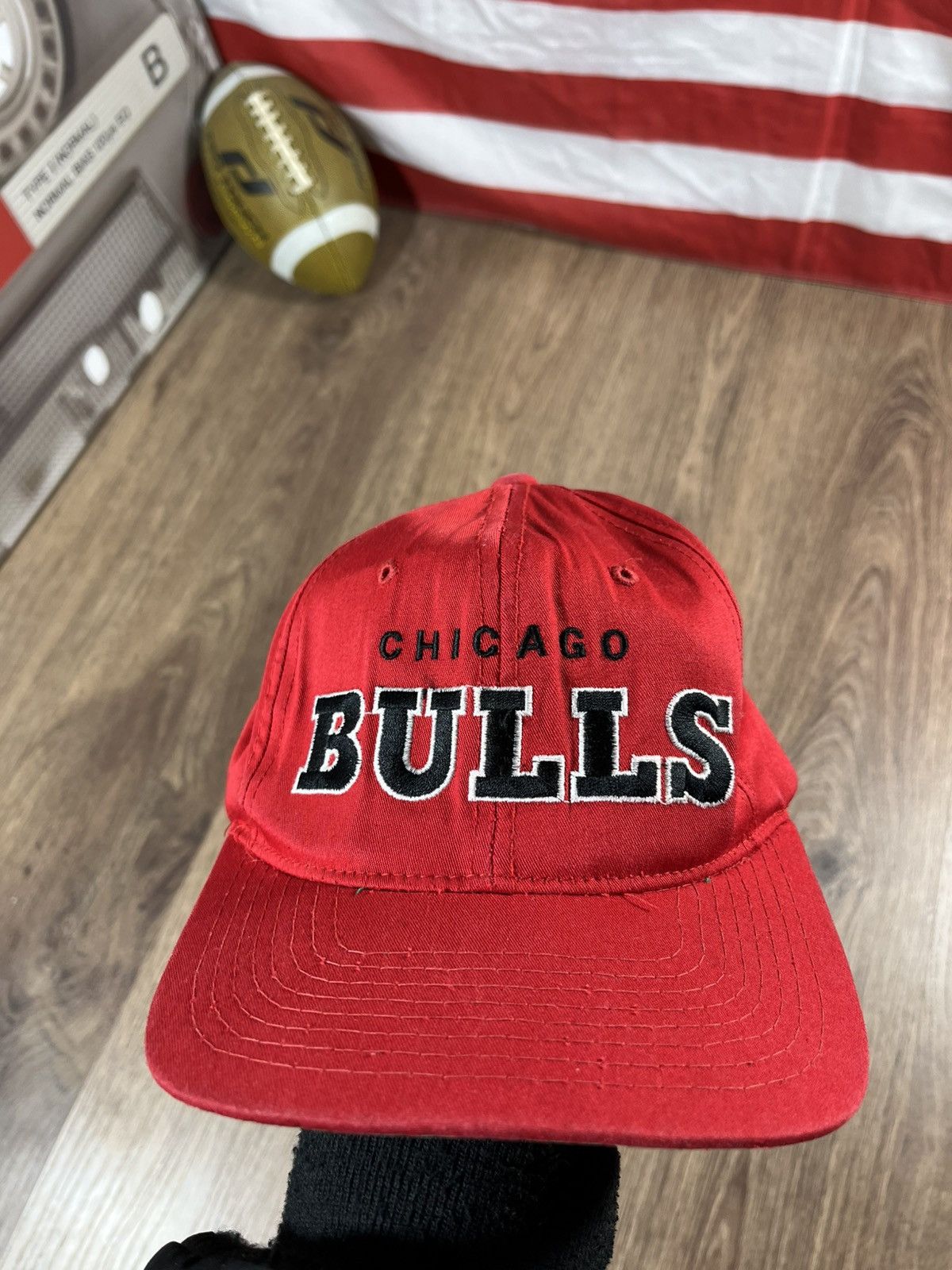 Vintage Vintage Starter Chicago Bulls 90s Hat Cap Size ONE SIZE - 1 Thumbnail