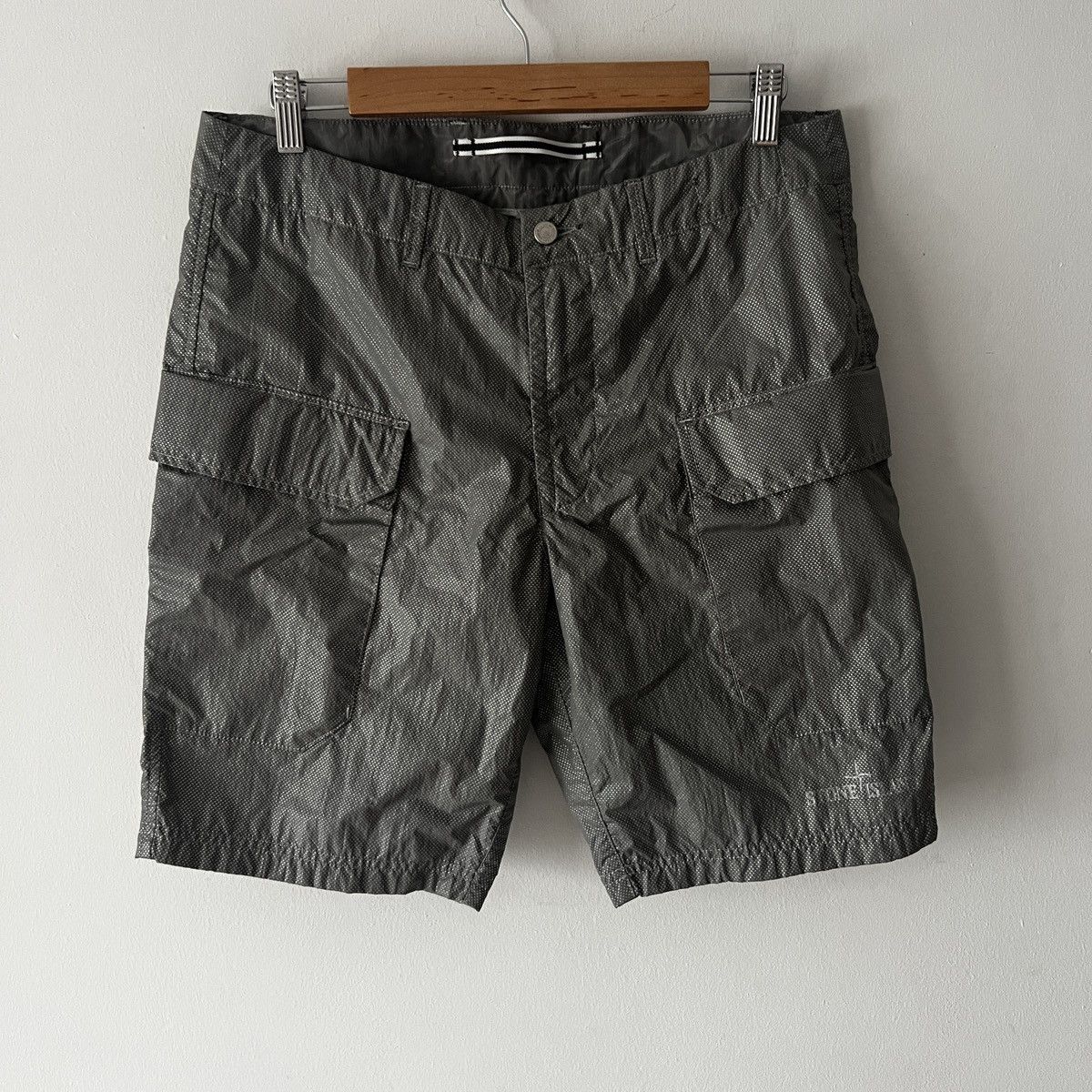 Stone Island 🔥🔥 Stone Island Pixel Reflective Shorts Size US 31 - 1 Thumbnail