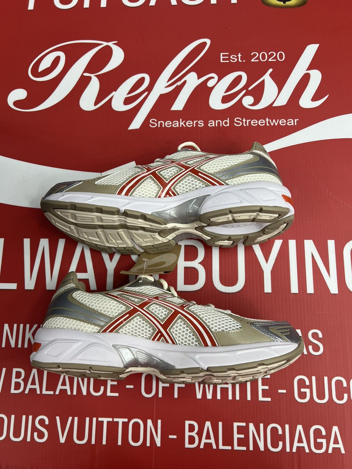 Asics Asics 1130 Cream Vermillion Tomato Size 10.5 Come Size US 10.5 / EU 43-44 - 3 Thumbnail