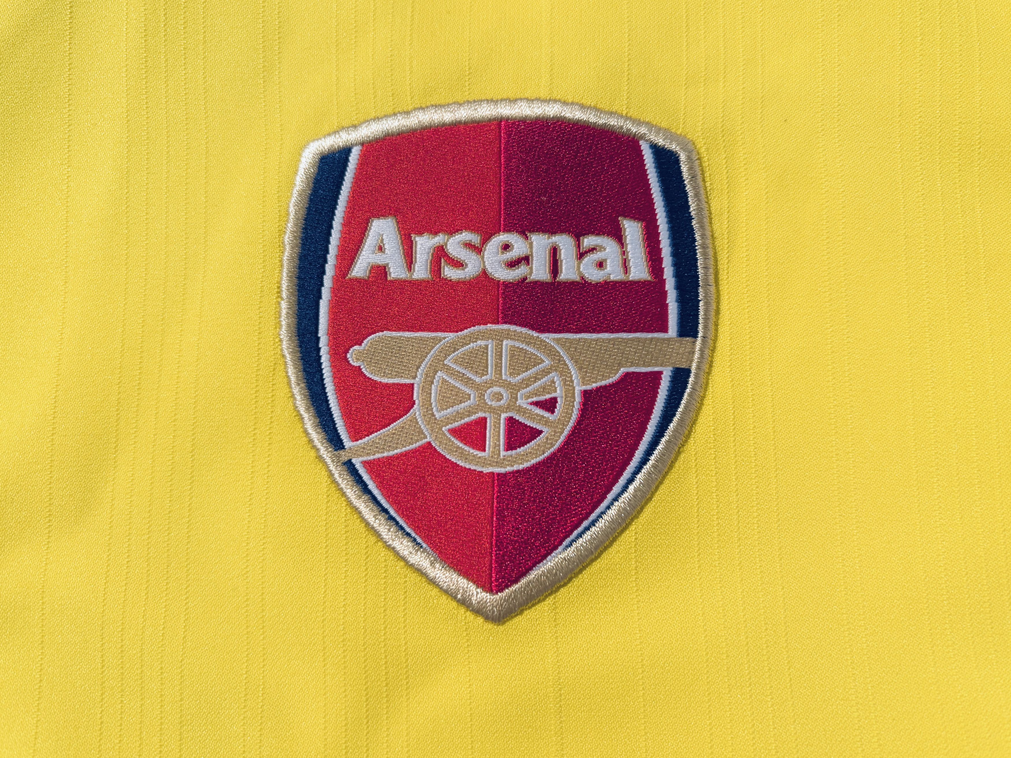 Nike Arsenal Champions League Away Jersey 2003 - 2004 Size US M / EU 48-50 / 2 - 8 Thumbnail