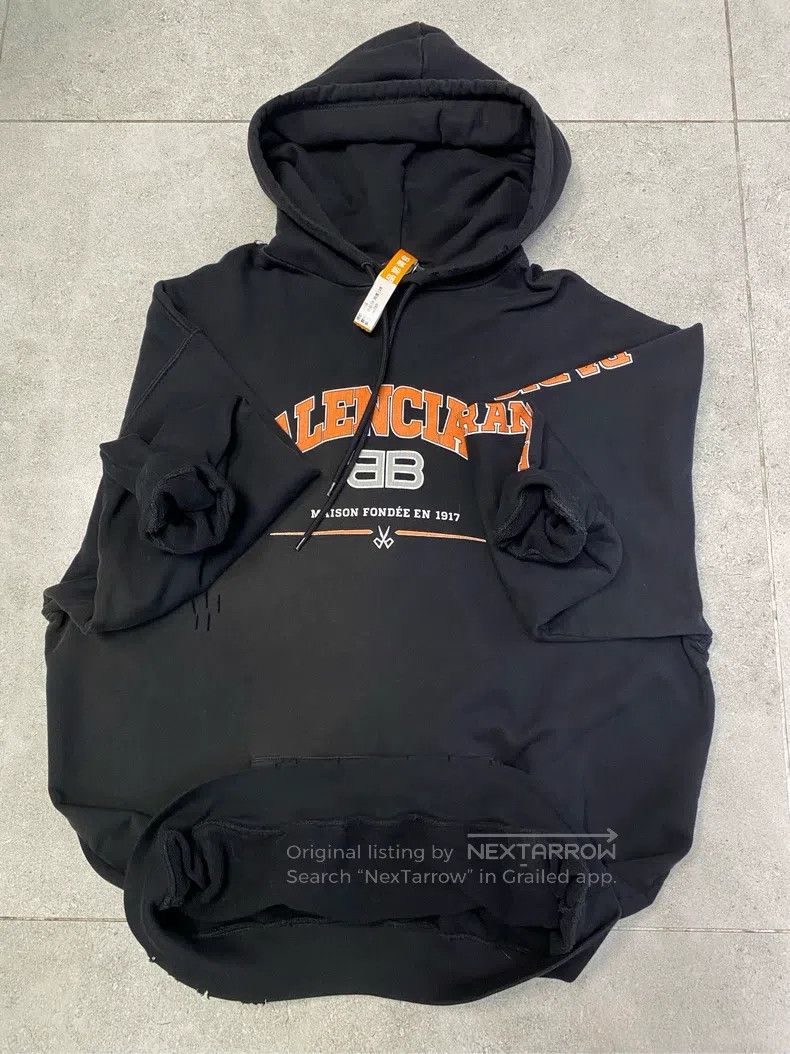 Balenciaga Balenciaga Black Hoodie Sweatshirt with Scissor Destructio Size US M / EU 48-50 / 2 - 6 Thumbnail