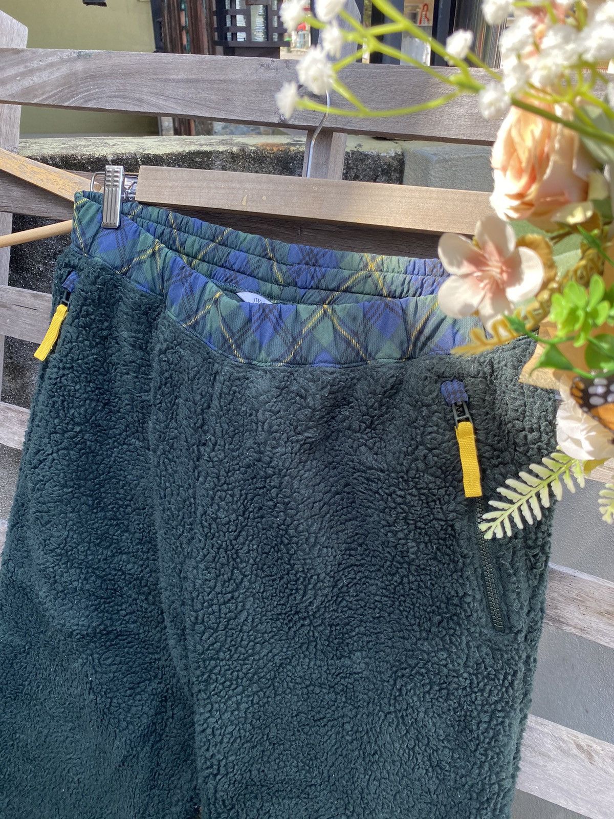 Uniqlo Uniqlo & J.W Anderson Sherpa Pants Size US 32 / EU 48 - 4 Thumbnail