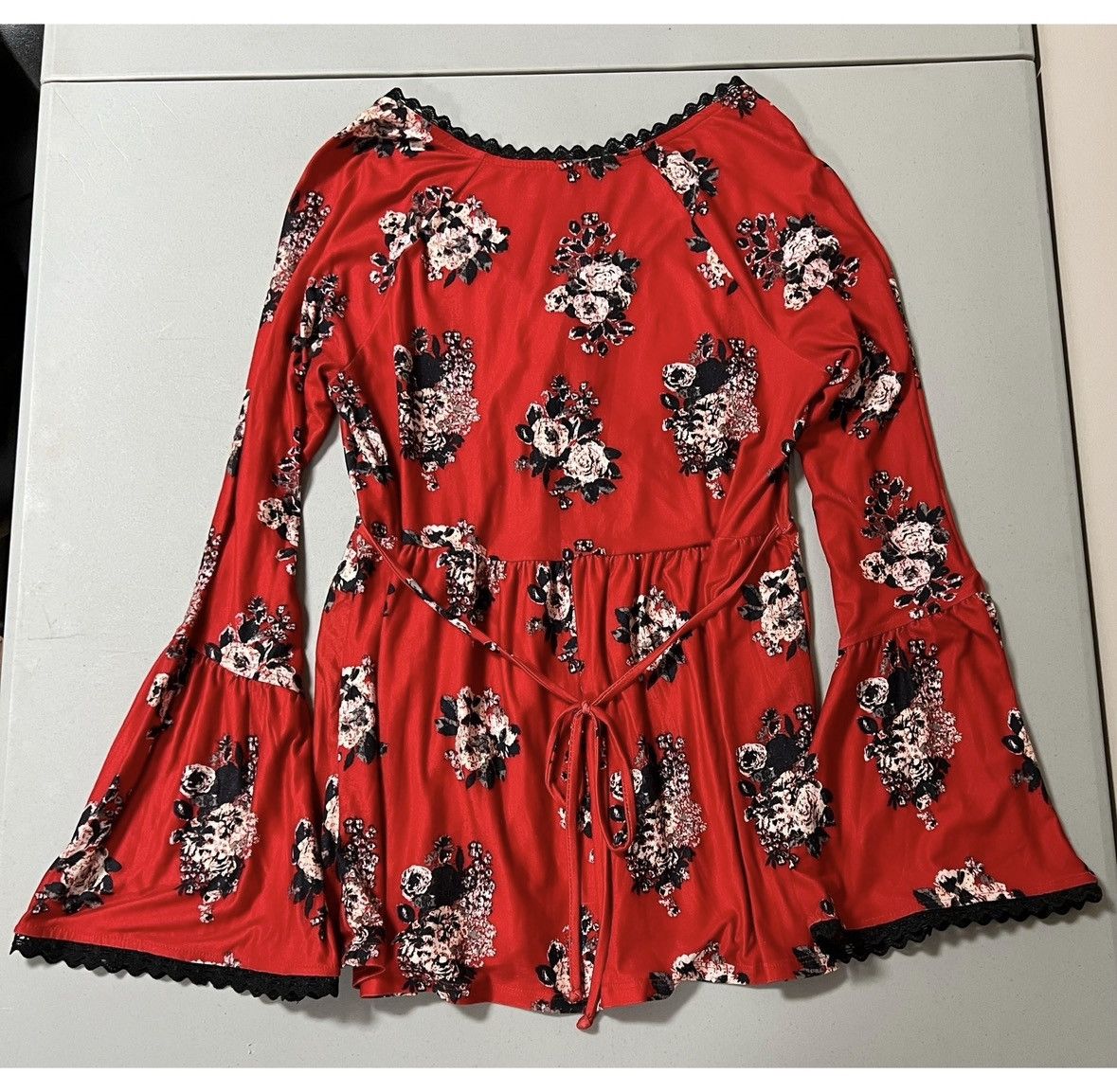 Vintage Red Floral Lace Frilly Bell Sleeve Shirt Top Blouse Size M🌹✨ Size M / US 6-8 / IT 42-44 - 2 Thumbnail