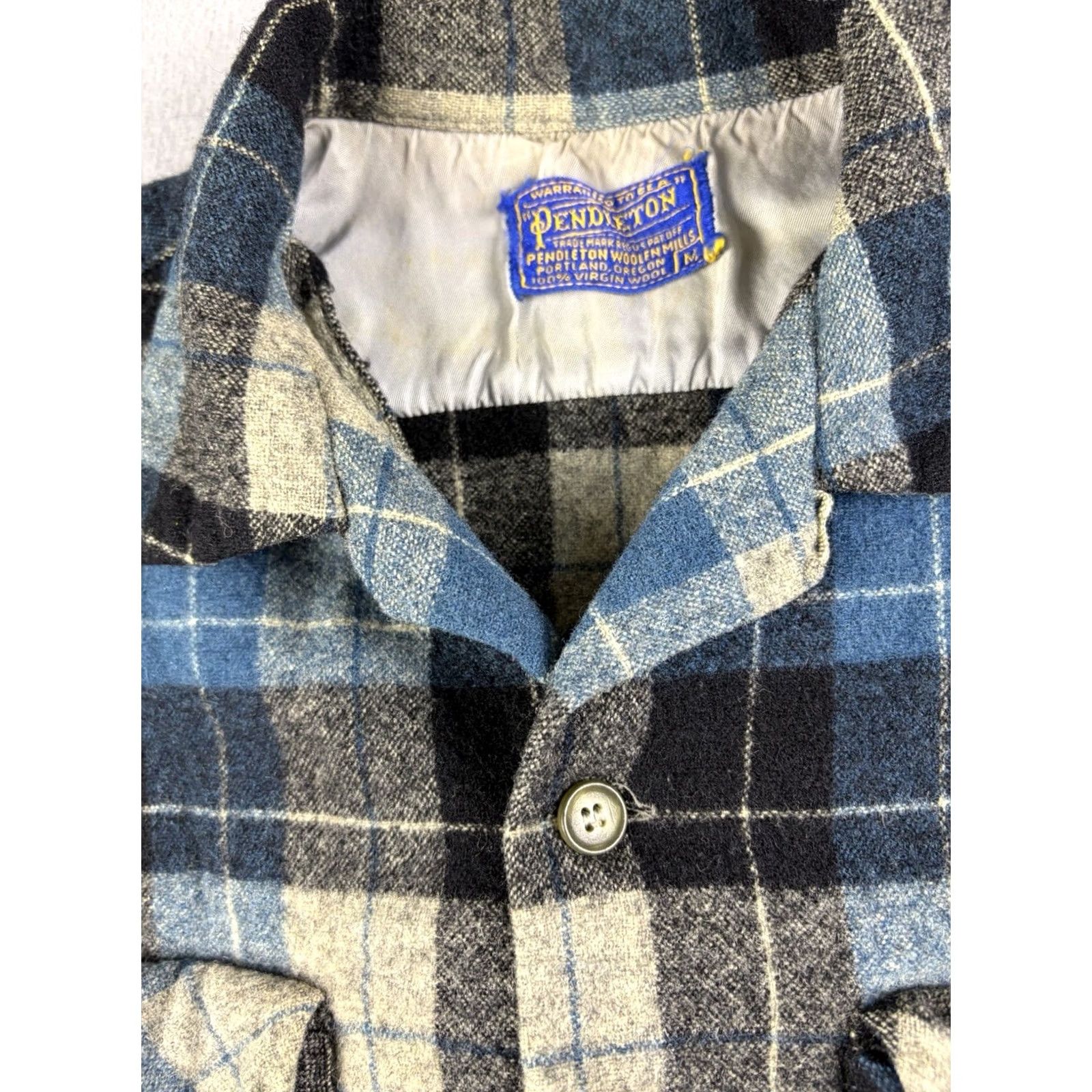 Pendleton VINTAGE Pendleton Board Shirt Blue Plaid 70s Wool Flannel Long Sleeve Button-Up Collared Size M Mens Size US M / EU 48-50 / 2 - 3 Thumbnail