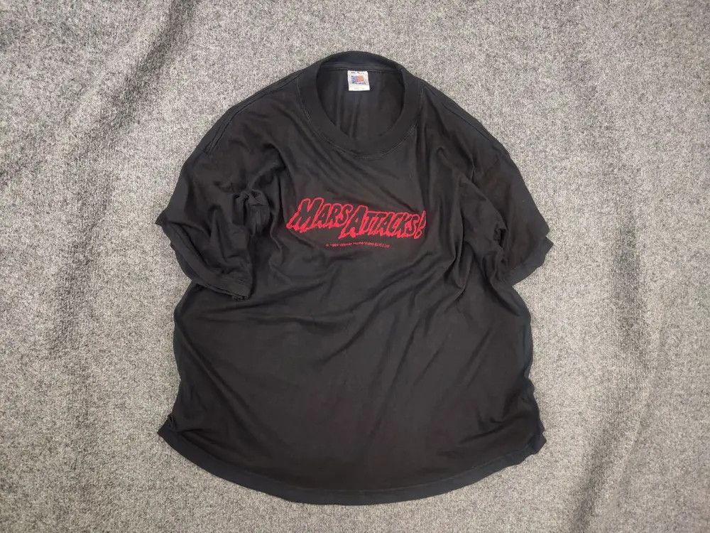 Vintage Vintage 1997 Mars Attacks Movie Home Video Promo T-shirt tee Size US XL / EU 56 / 4 - 1 Thumbnail