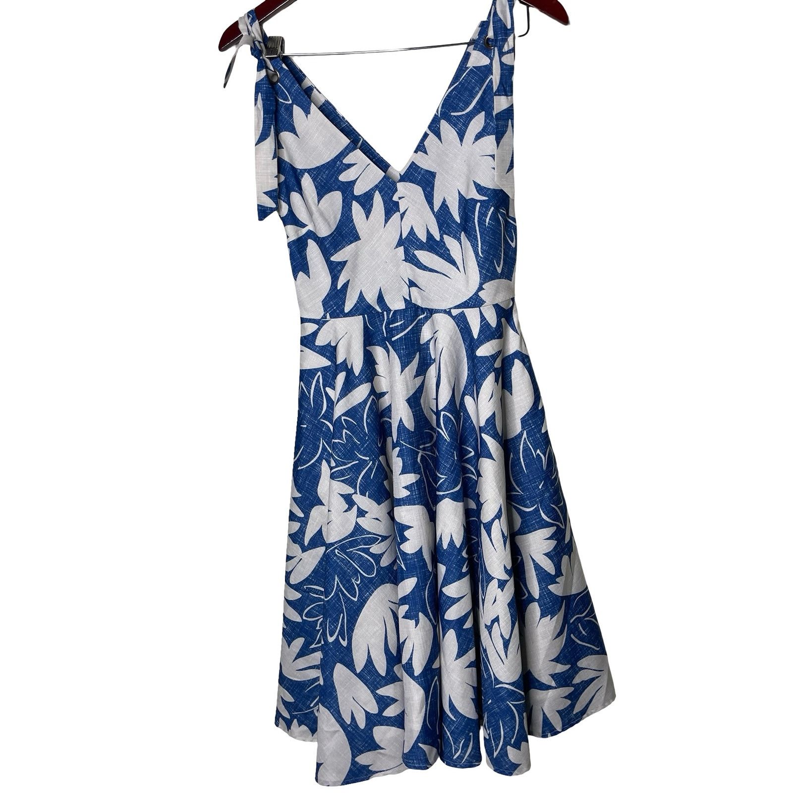 Hutch blue white floral A line knee length sundress sz 0 -  www.ice4pros.com.br