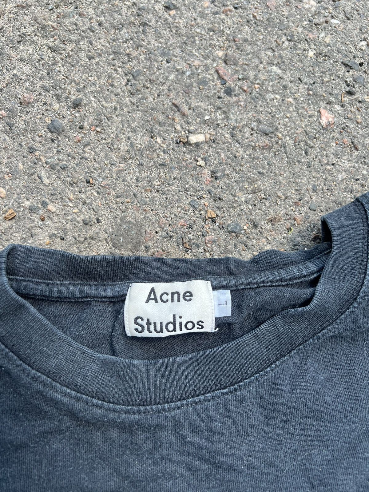 Acne Studios × Japanese Brand × Vintage Vintage Y2K Acne Studios Face Patch Crewneck Logo T Shirt Size US L / EU 52-54 / 3 - 2 Thumbnail