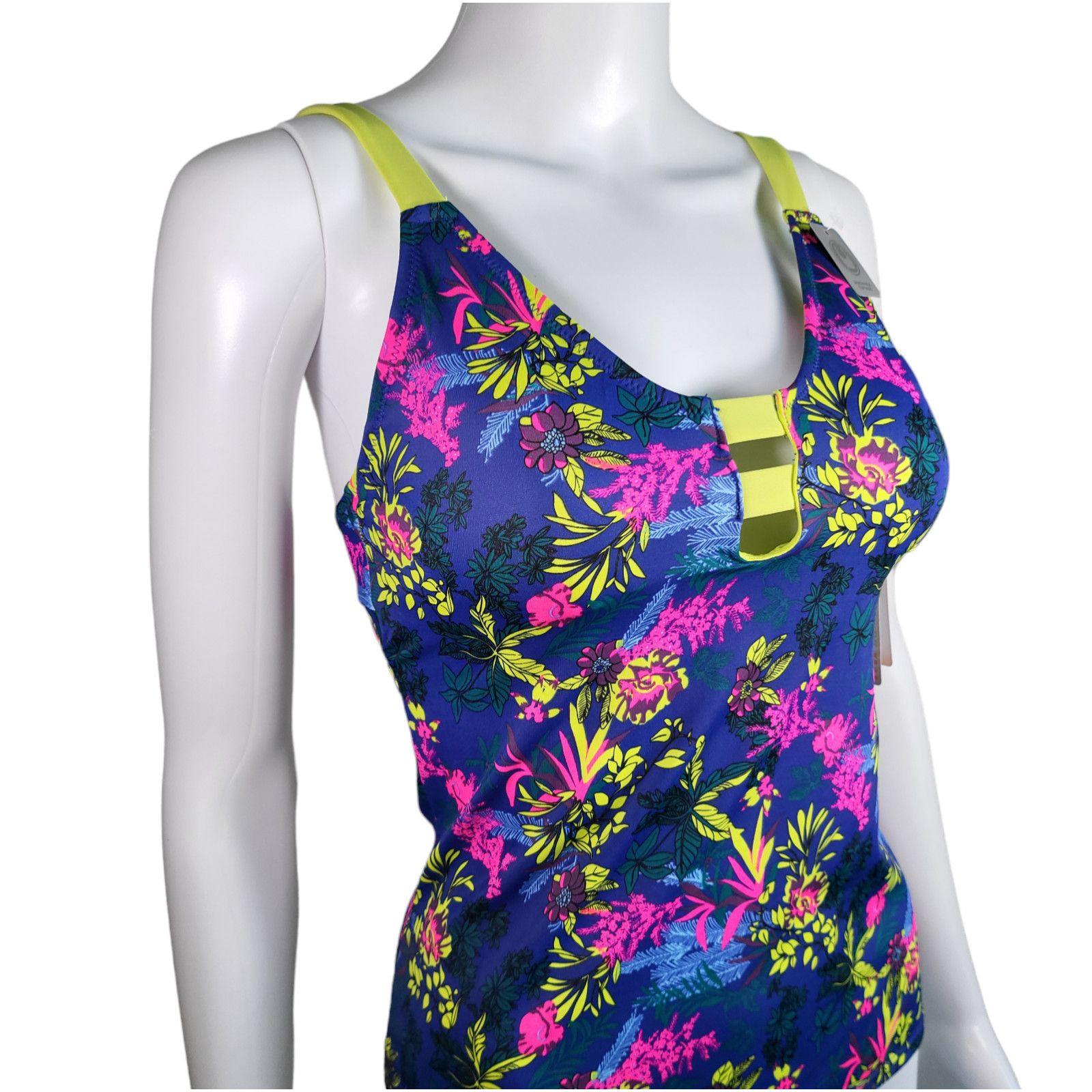 Other NWT MARIKA Floral Infuriation Adjustable Tankini UPF 50+ S Size ONE SIZE - 8 Thumbnail