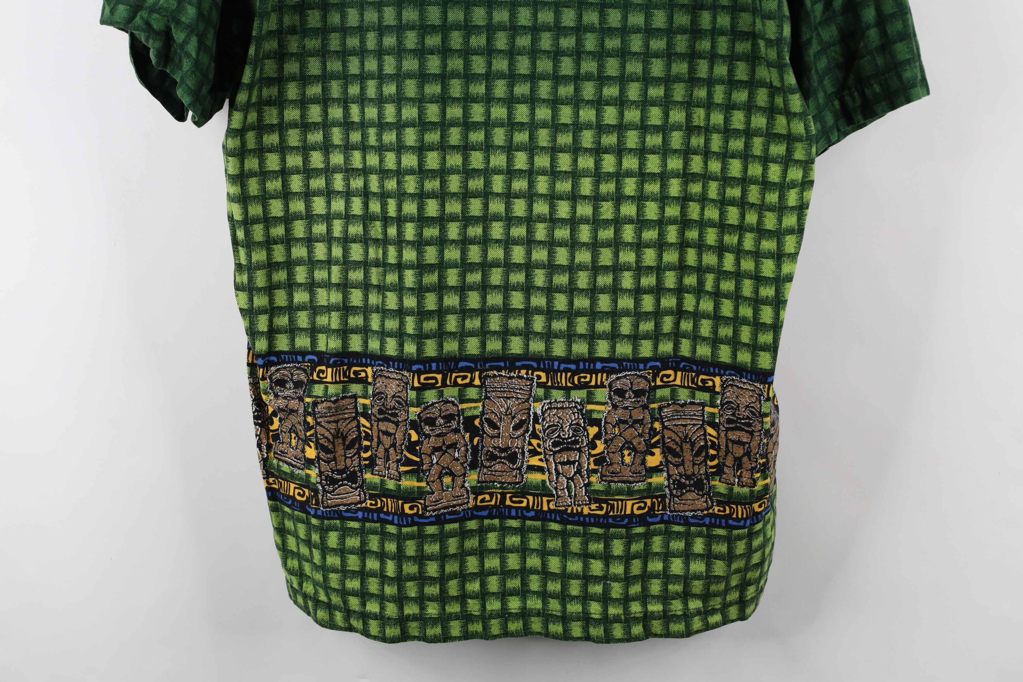 Vintage Vintage Y2K 90s Streetwear Collar Tiki Hawaiian Button Shirt Size US L / EU 52-54 / 3 - 12 Thumbnail