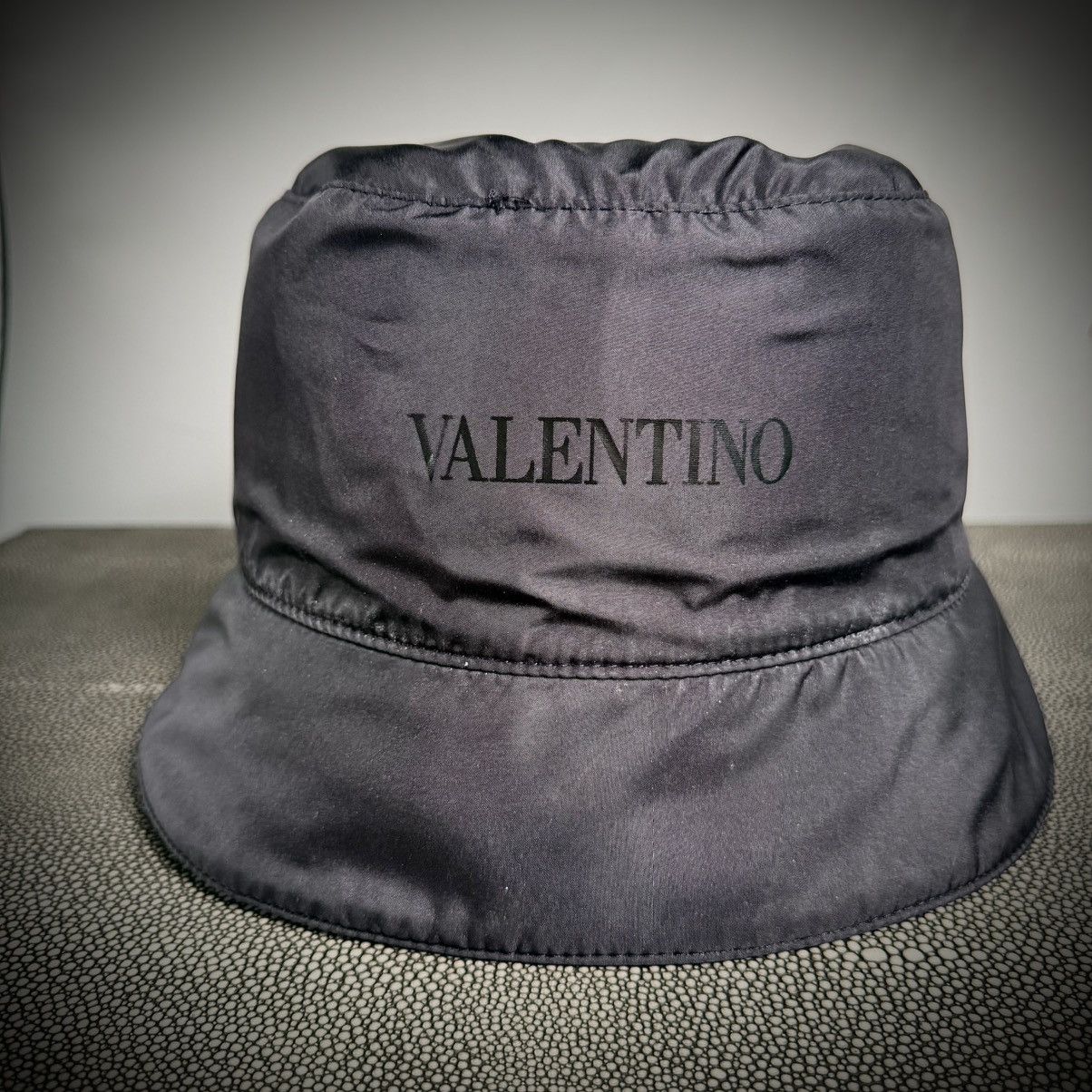 Valentino Toile reversible nylon bucket hat Size ONE SIZE - 5 Thumbnail