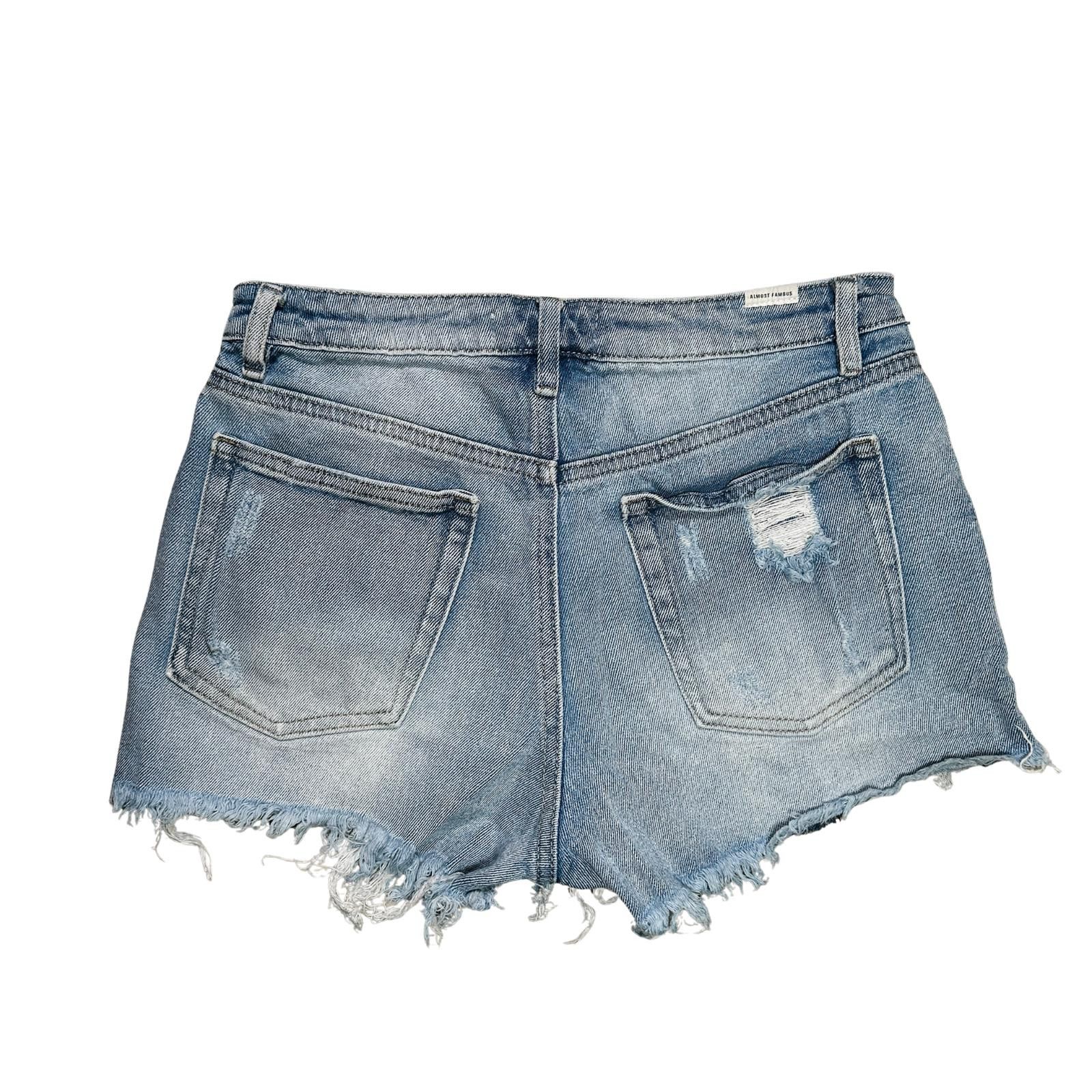 Almost Famous Almost Famous Distressed Cutoff Denim Shorts 9 Light Wash Size 28" / US 6 / IT 42 - 2 Thumbnail